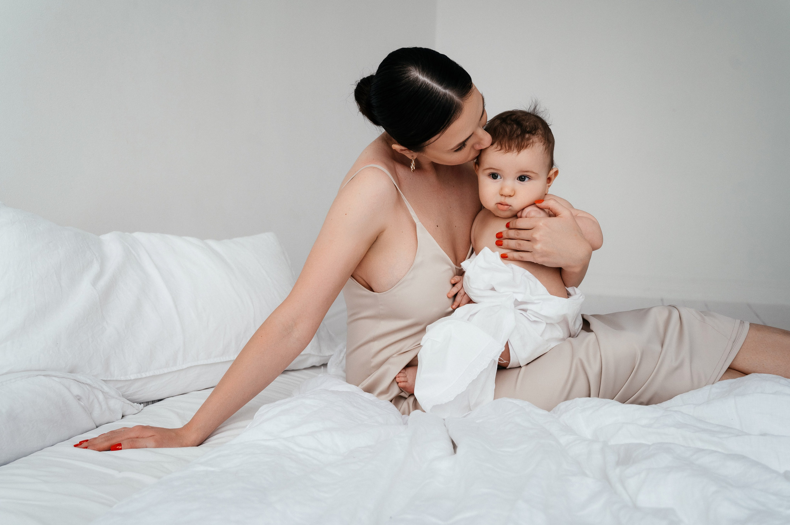 Марина. Профессиональный фотограф беременности в СПБ. Стильные фотосессии беременности в стиле минимализм и классическая фотография