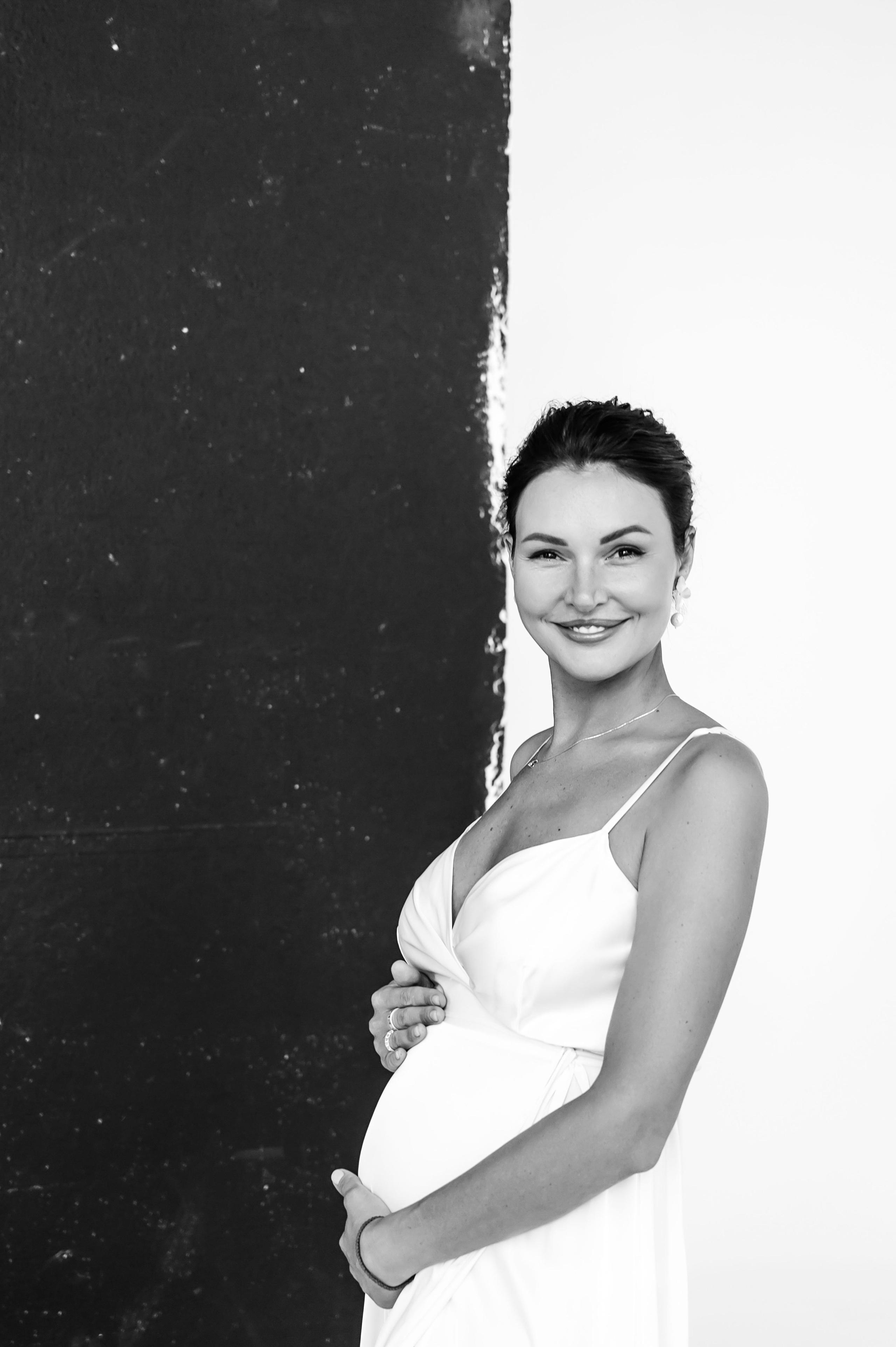 Профессиональный семейный и беременный фотограф в Санкт-Петербурге — Маргарита Иванова. Индивидуальные фотосессии под ключ: от образа до гот. Профессиональный фотограф беременности в СПБ. Стильные фотосессии беременности в стиле минимализм и классическая фотография