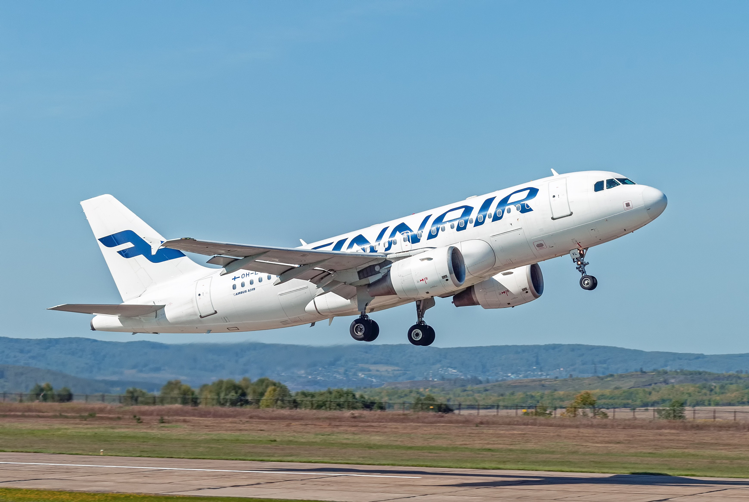 Авиация: самолеты, вертолеты, небесные зарисовки. От прошлого к будущему авиации через фотографию