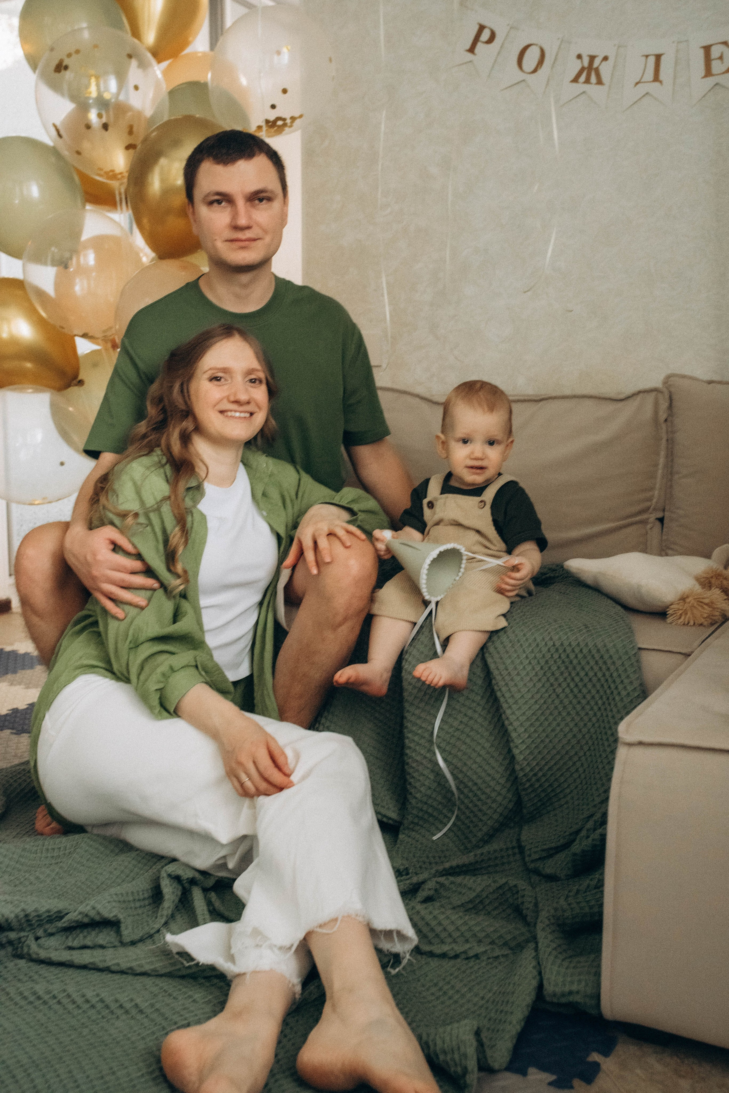 Семейная фотосессия ко дню рождения малыша. Семейный фотограф в Железнодорожном Масаева Елена