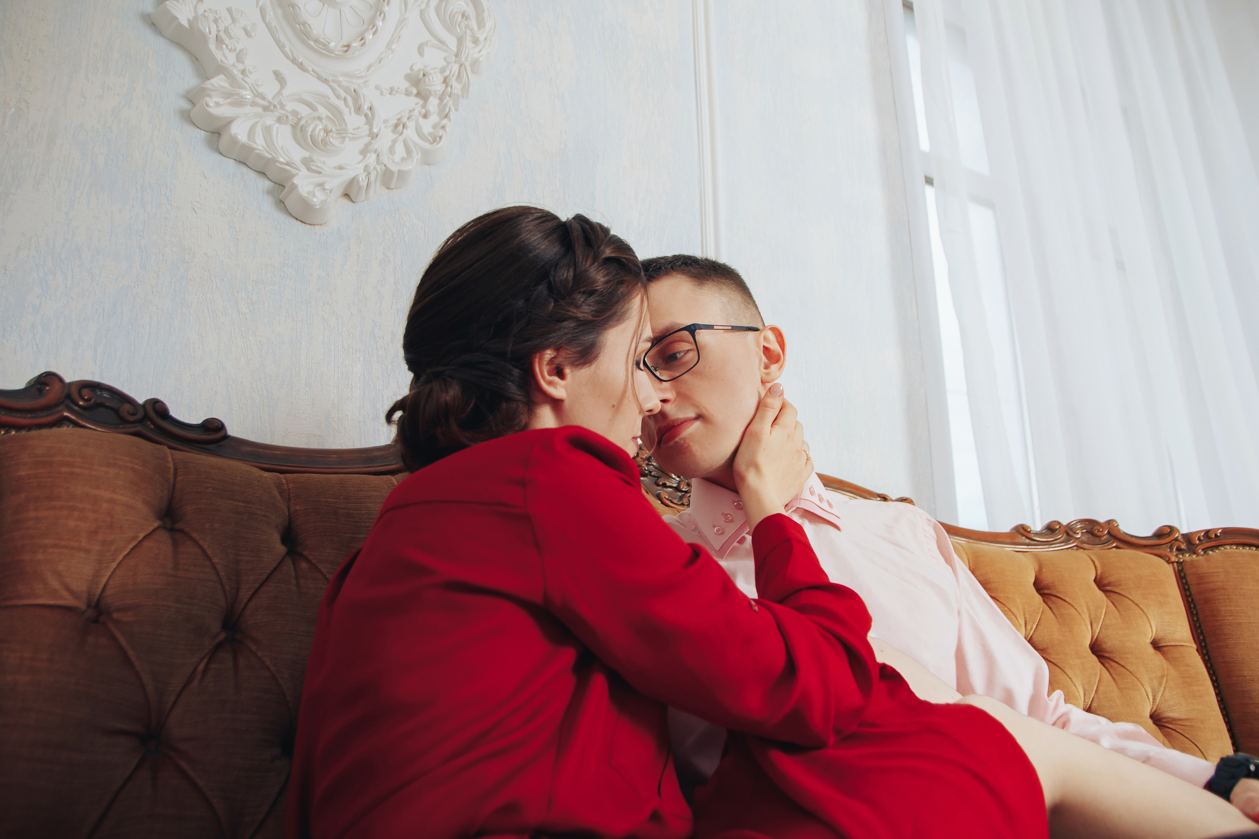 Романтичная лав стори фотосессия для пары в фотостудии Кьют Cute в Тве. Светлана Иванова - профессиональный фотограф