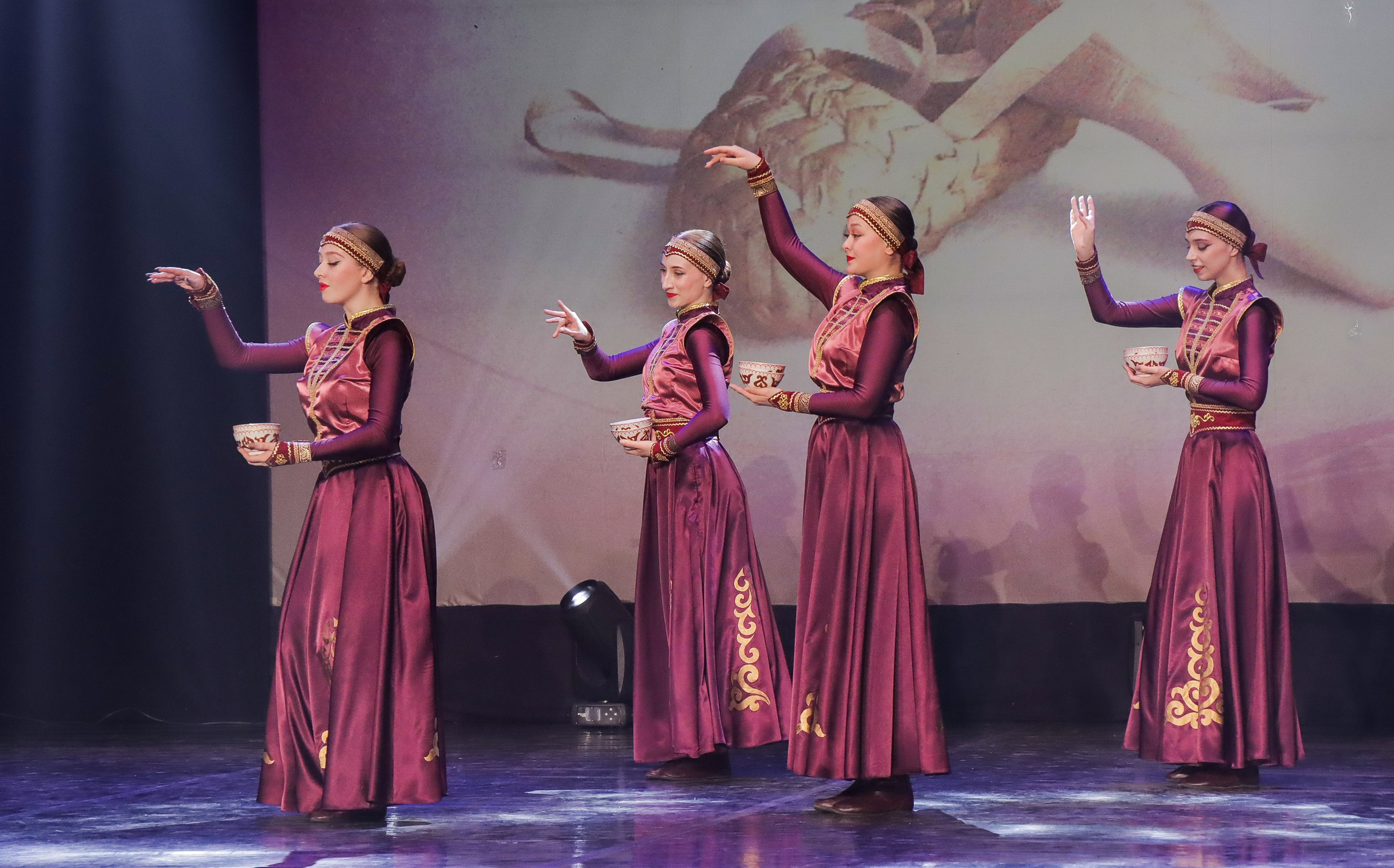 01.06.2024 Фестиваль-конкурс «Мир под названием — Искусство танца» г. Кострома. Медиастудия Фото Концепт