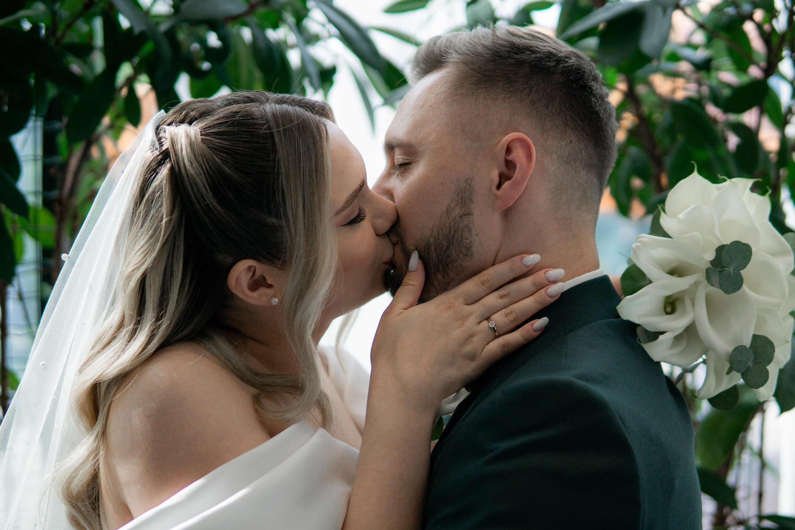 Свадебная фотосессия в отеле Хилтон. Свадебный фотограф Александр Невский в Санкт-Петербурге