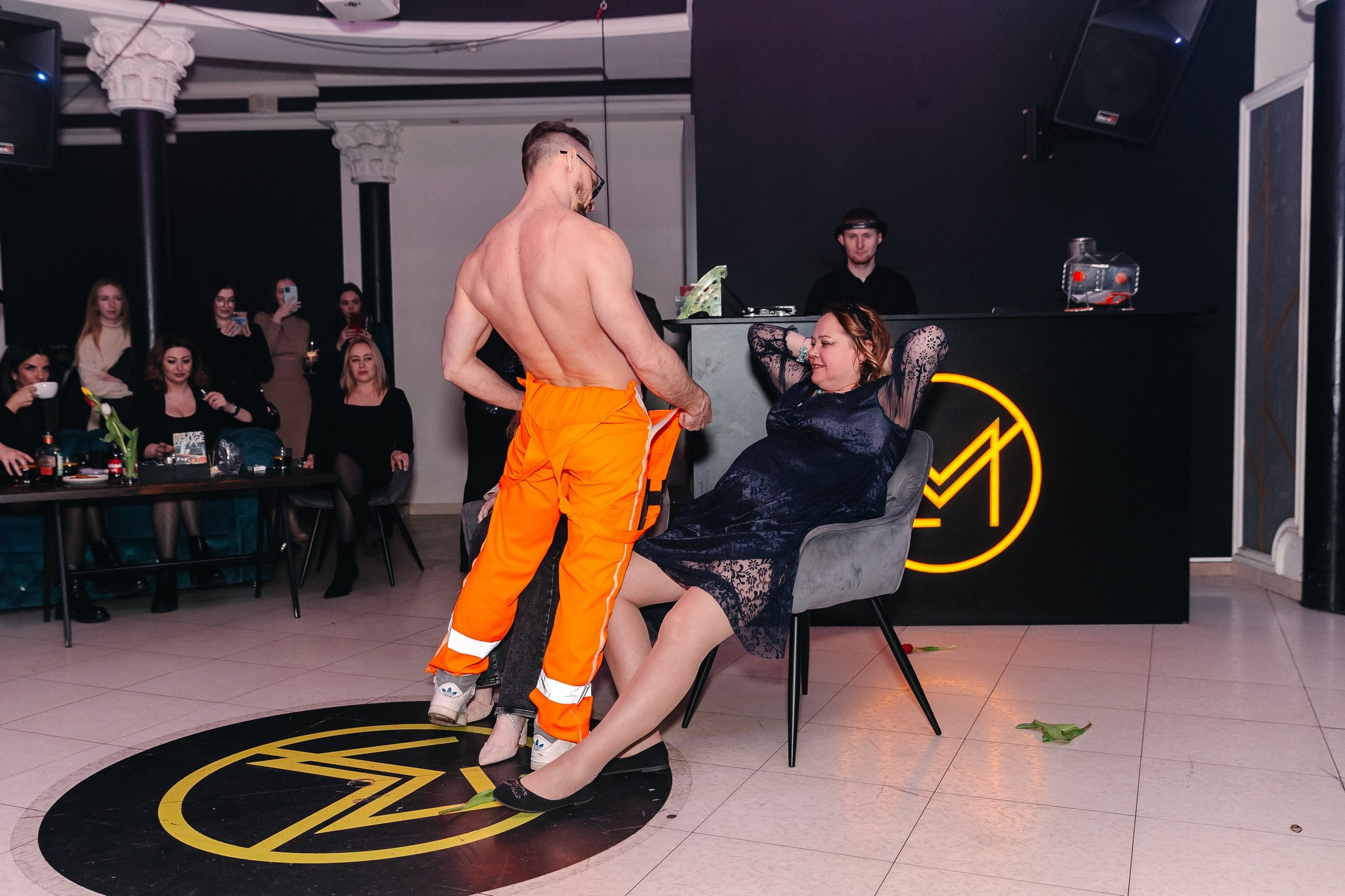 8 марта в лаунж-баре Major 2024. Свадебный, семейный и детский фотограф в Калининграде Елена Кравцова