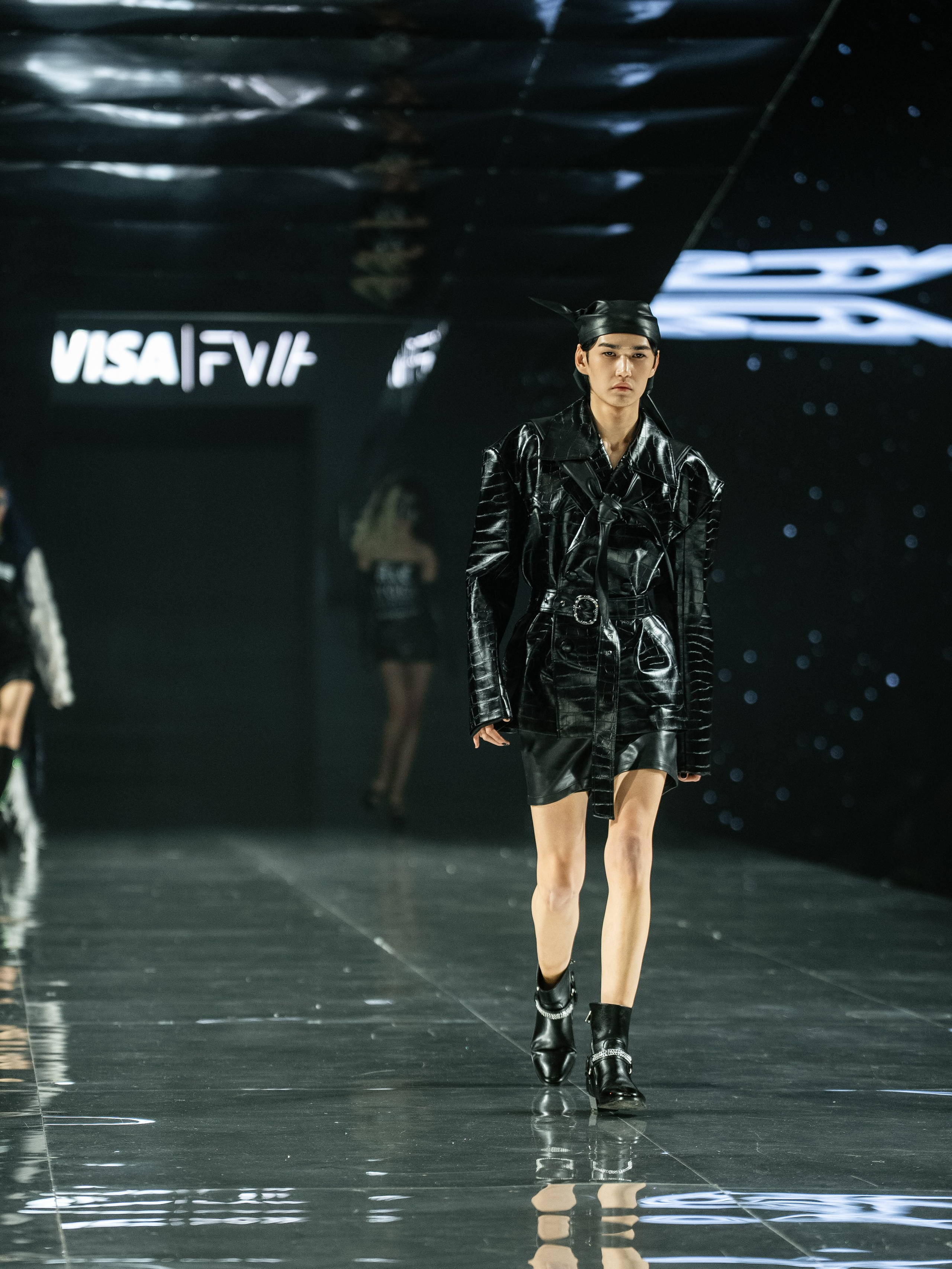 Visa Fashion Week YESYES. Сайт Алматинского НЮ АРТ, будуар и фэшн фотографа Дениса Карпенко