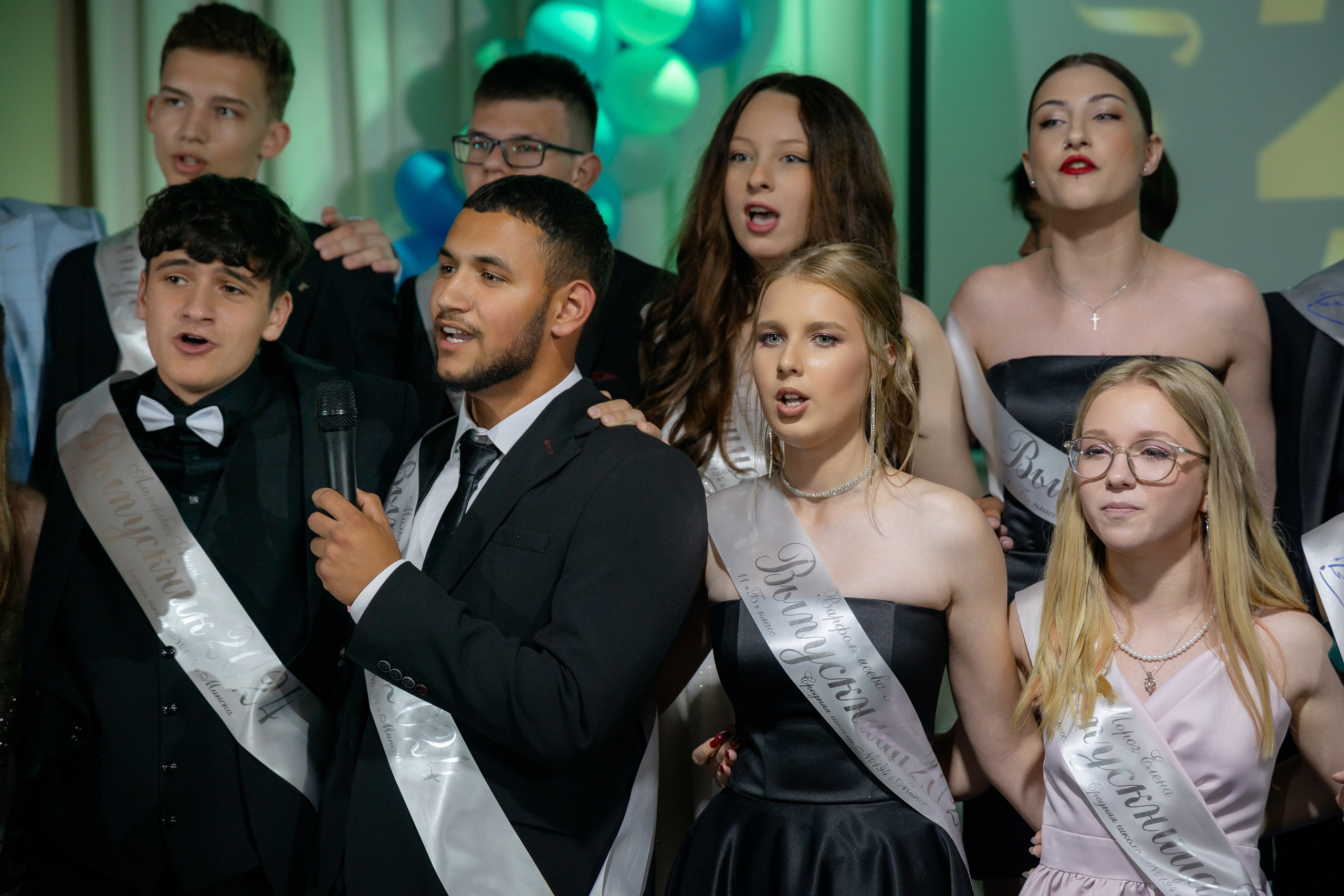 Школьный выпускной 2024 год в Соколе (Минск). Свадебный фотограф в Минске/Беларуси Сергей Спиридонов