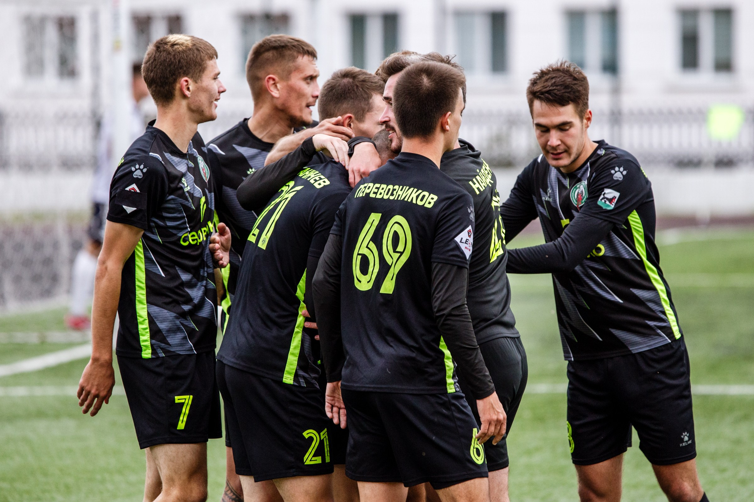 Первенство России по футболу LEON-Вторая лига Б | ФК Иркутск — Космос (Долгопрудный) | 14.09.25. Фотограф в Иркутске Евгения Айвазова