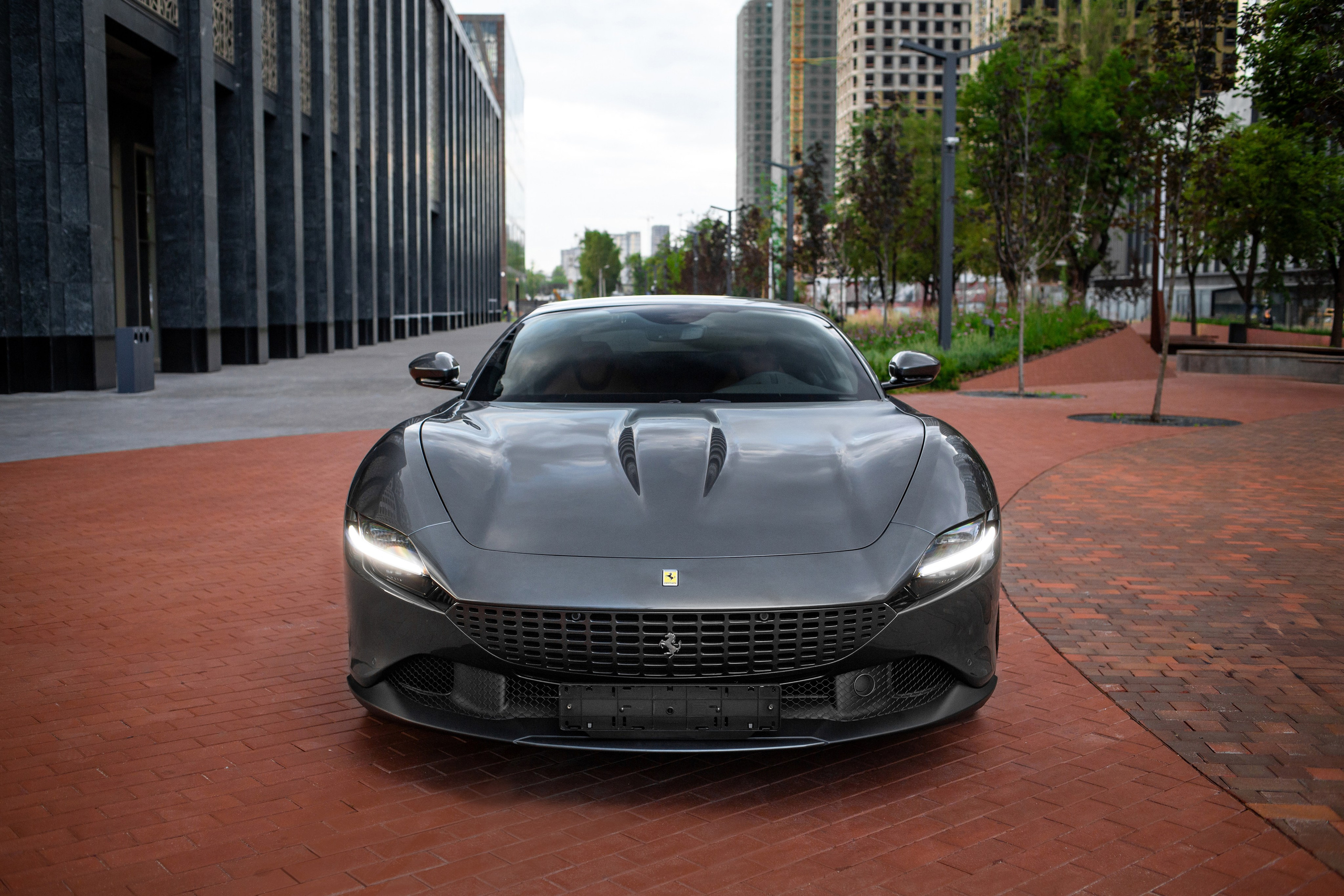 Ferrari Roma. Автомобильный фотограф в Москве Андрей Емельянов