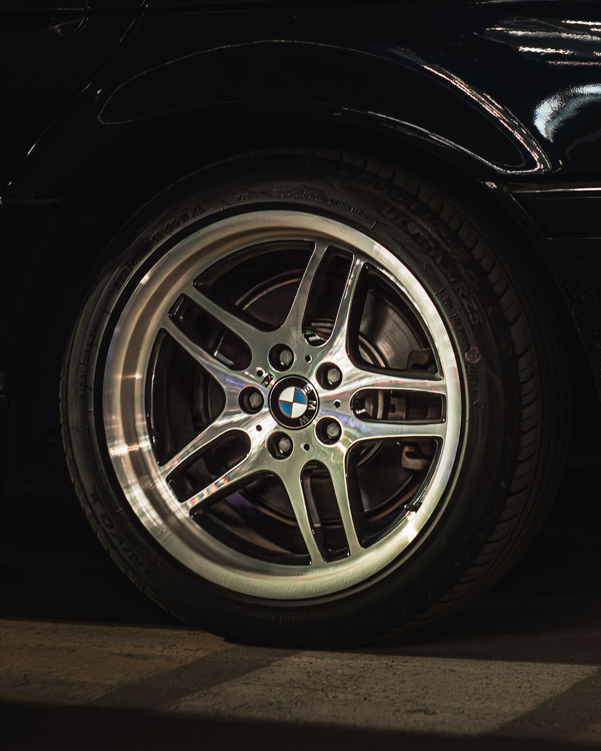 DOWNFLY. Автомобильный фотограф в Москве