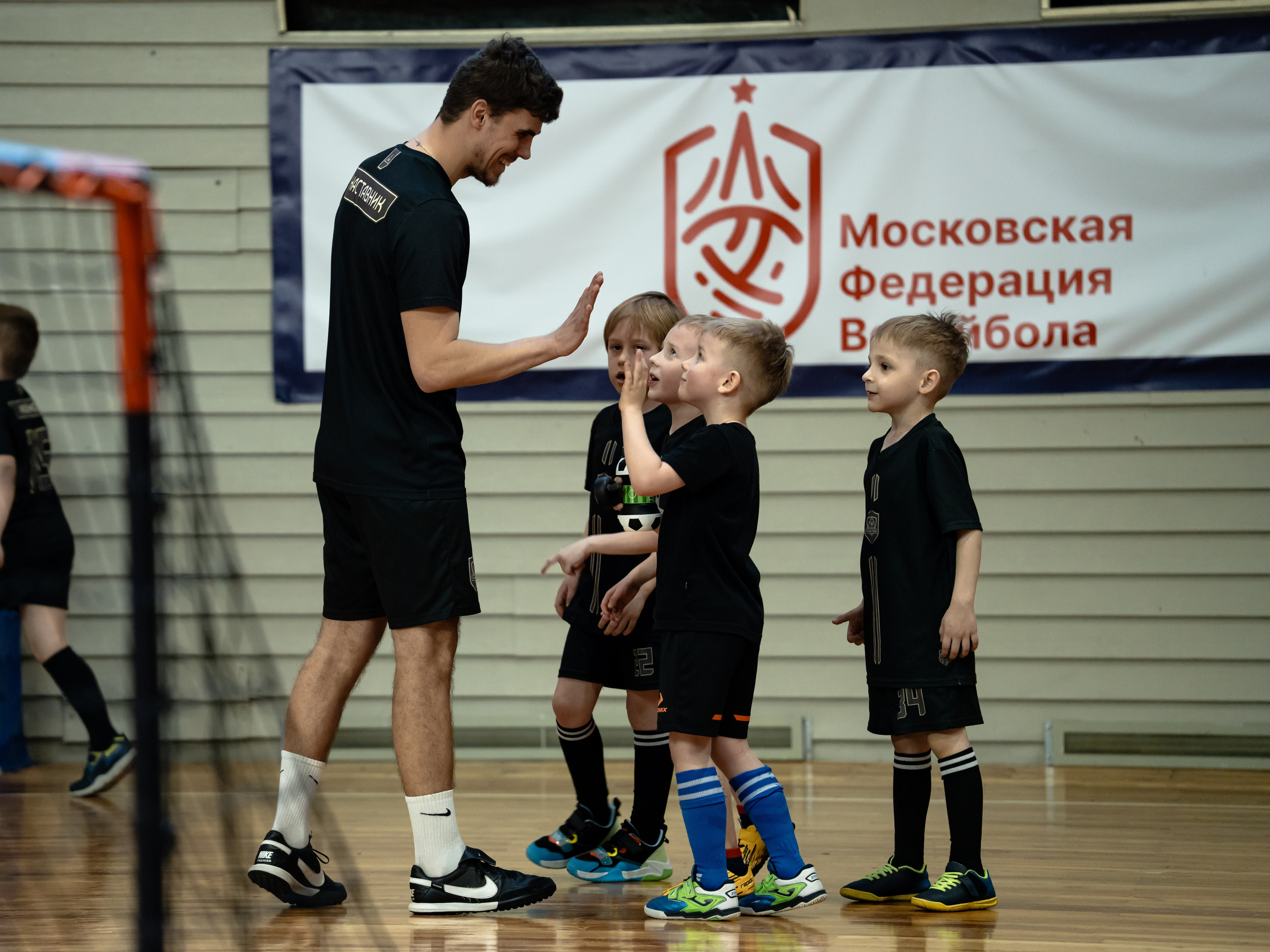 Тики-Така Противостояние 2025. Крамер Юлиана детский и семейный фотограф