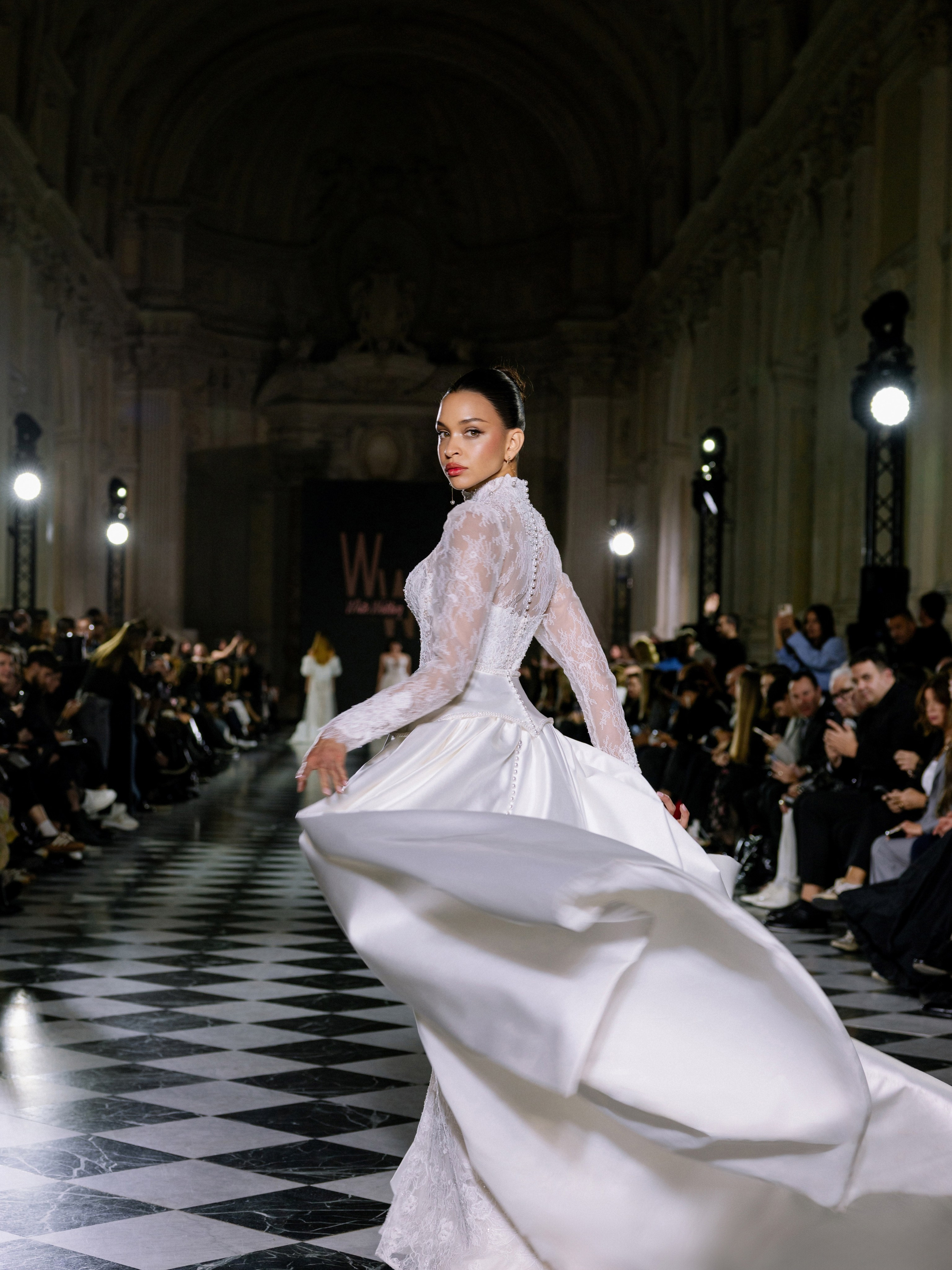 Fashion Show White Wedding in Turino 2025. Photographer & Videographer in Barcelona