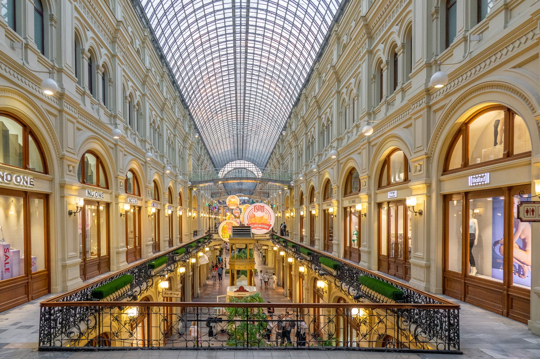 Достопримечательности Москвы. Коммерческая фотосъёмка городской среды, архитектуры и производственных объектов