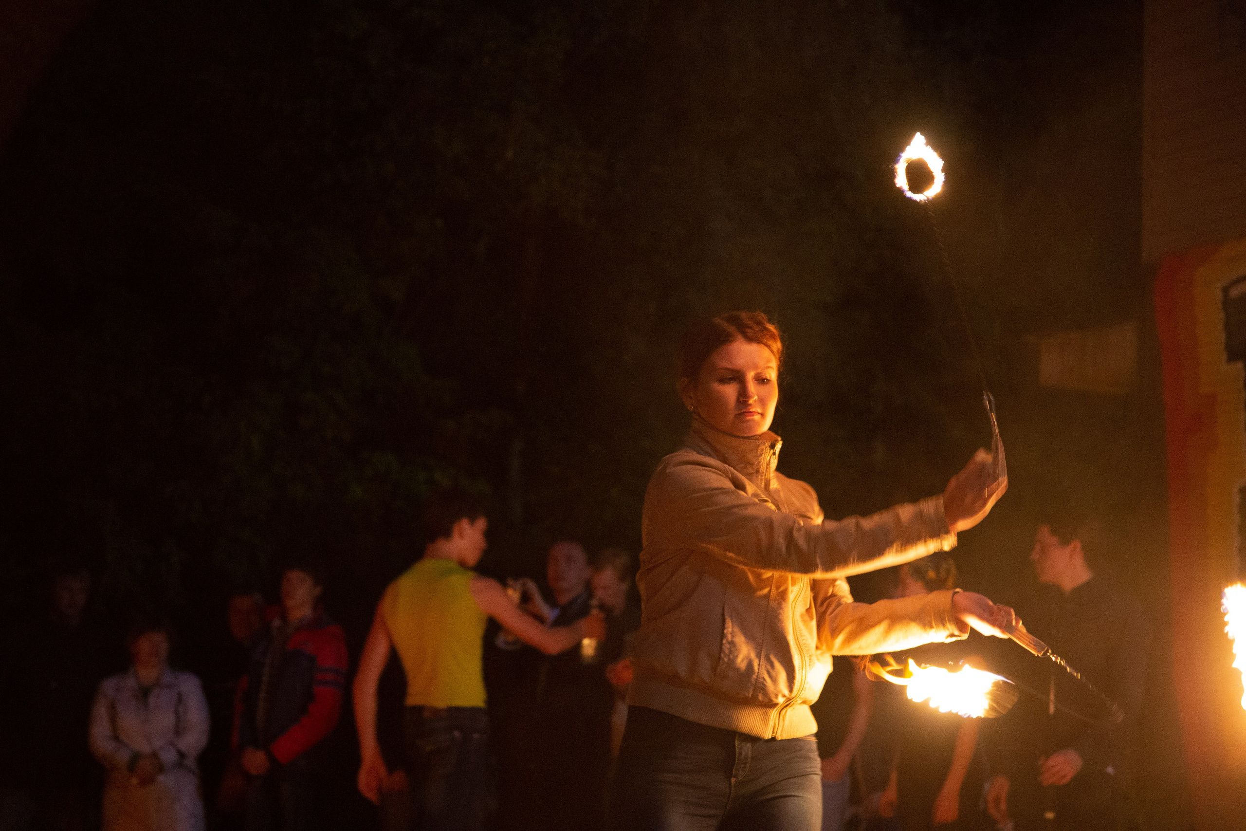 Огненное шоу в Перми. Фотограф Никита Попов. Фотограф Пермь. Фотосессия в фотостудии Перми и на свежем воздухе