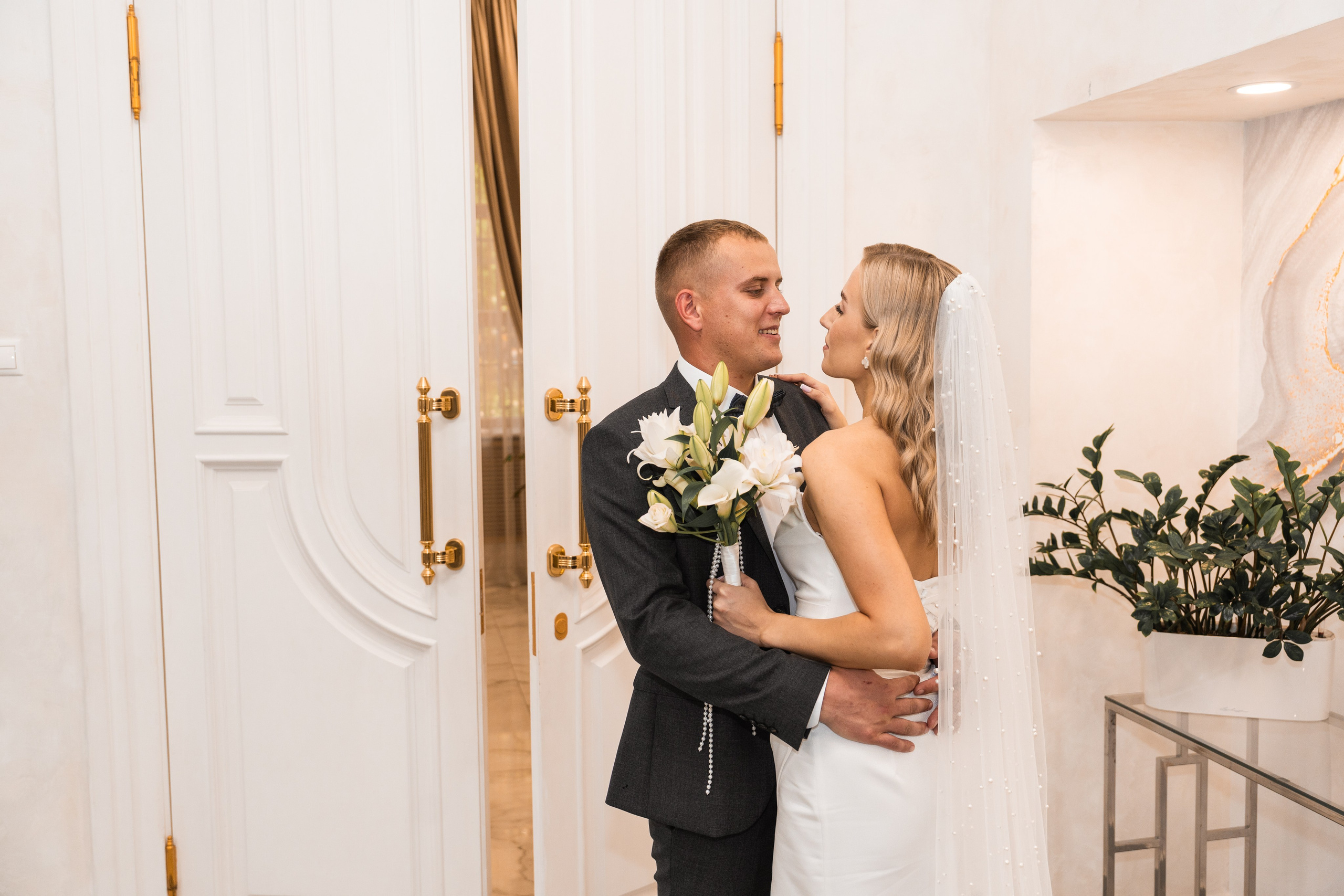 Свадебная фотосессия в Москве, регистрация в Кутузовском ЗАГСе Москва. Свадебный фотограф в Москве Анна Полушина