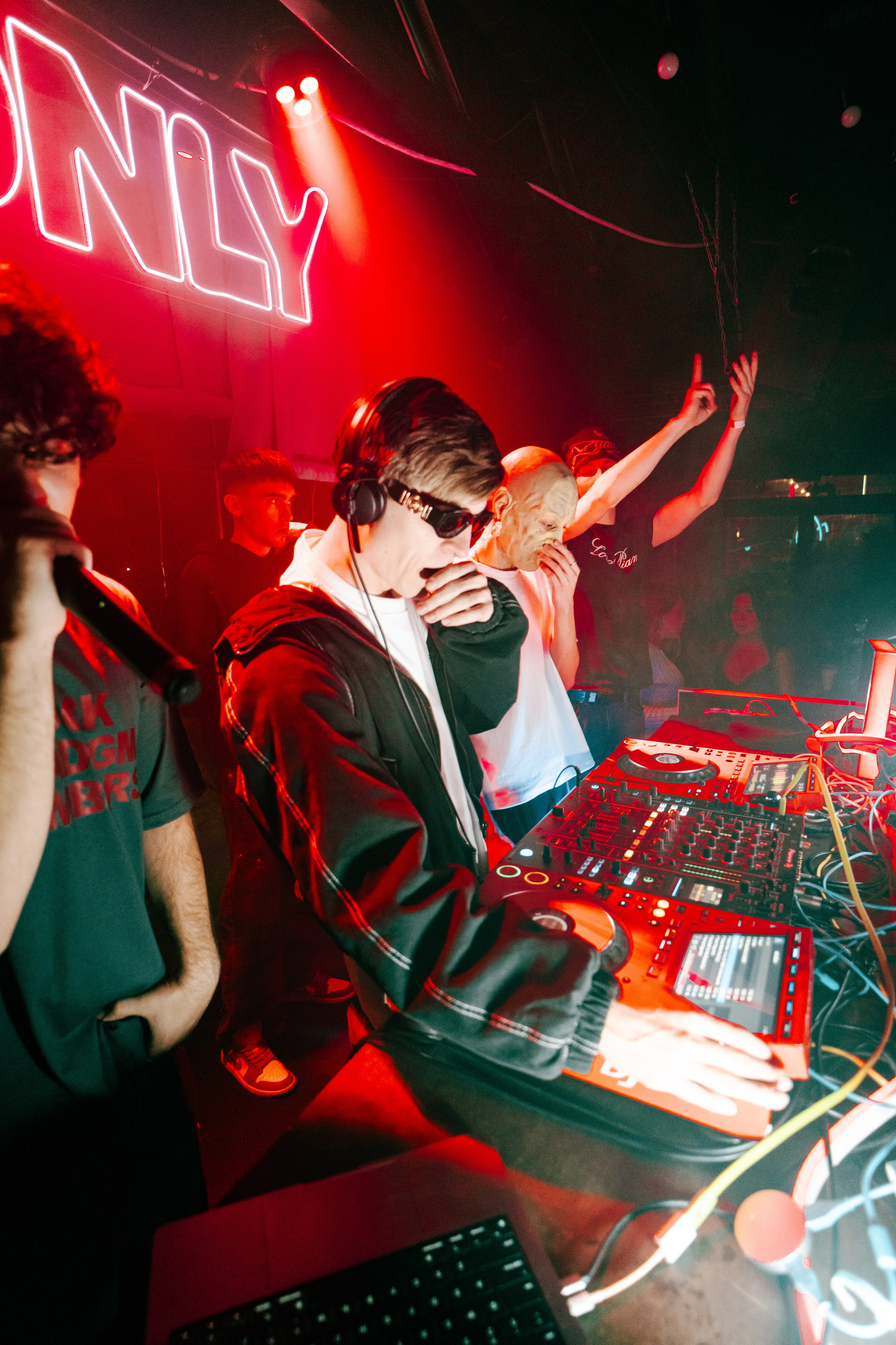 Only Birthday Party & 2HUG + Secret Guest / @Небесный сад. Концертный фотограф в Краснодаре