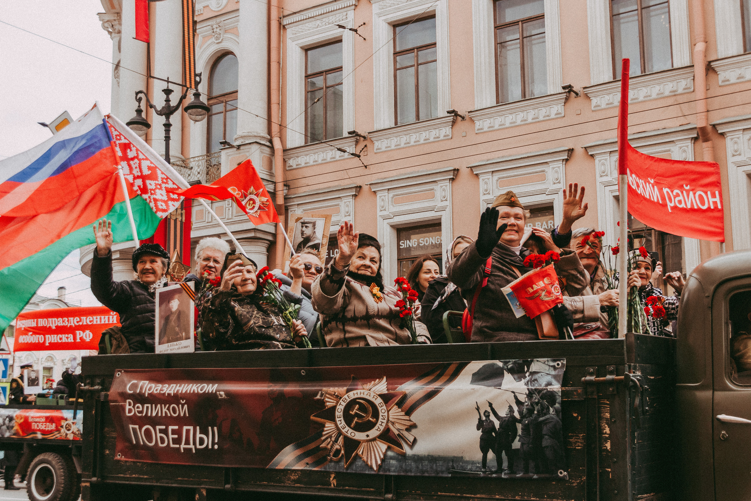 Я очень люблю фотографировать репортаж, наконец-то мы дожили до 9 мая. Семейный, Детский, Репортажный фотограф в Санкт-Петербурге Погодина Лю