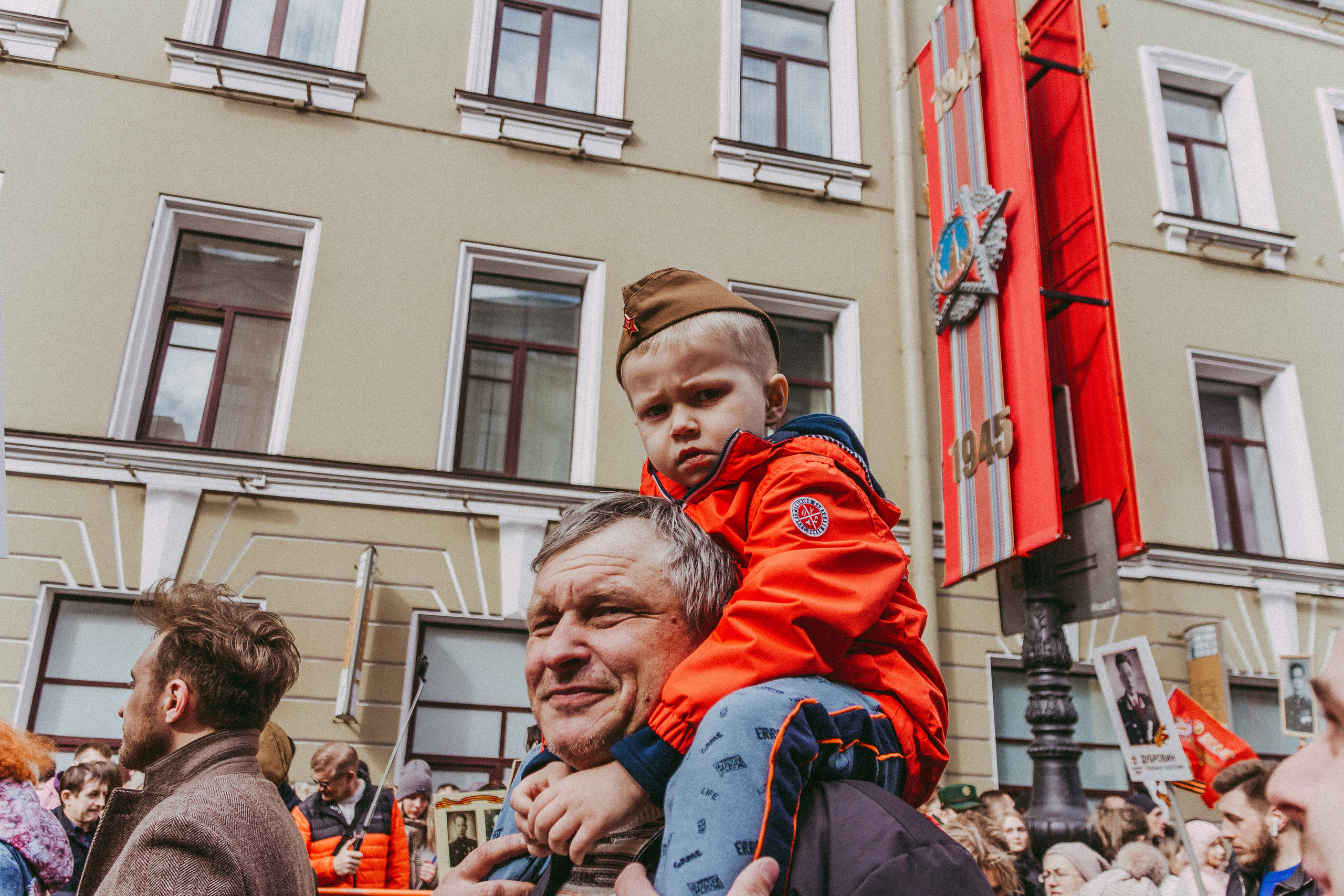 Я очень люблю фотографировать репортаж, наконец-то мы дожили до 9 мая. Семейный, Детский, Репортажный фотограф в Санкт-Петербурге Погодина Лю