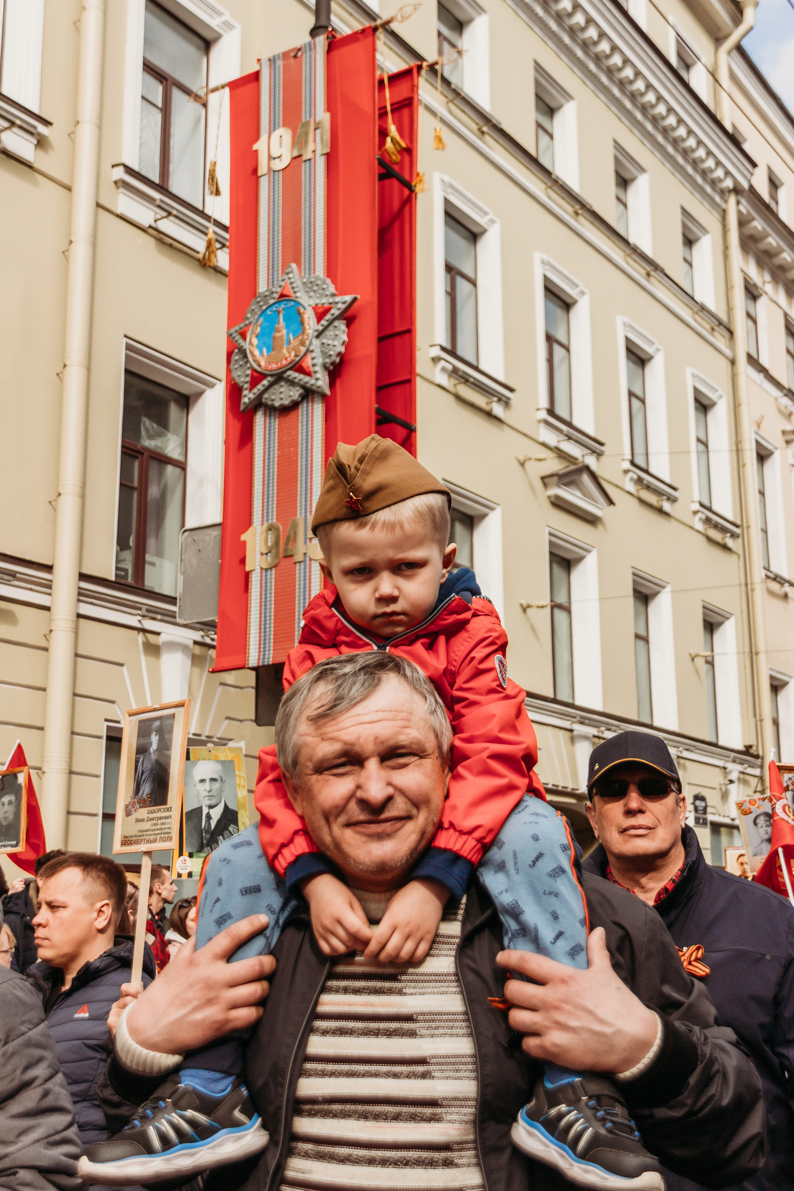 Я очень люблю фотографировать репортаж, наконец-то мы дожили до 9 мая. Семейный, Детский, Репортажный фотограф в Санкт-Петербурге Погодина Лю