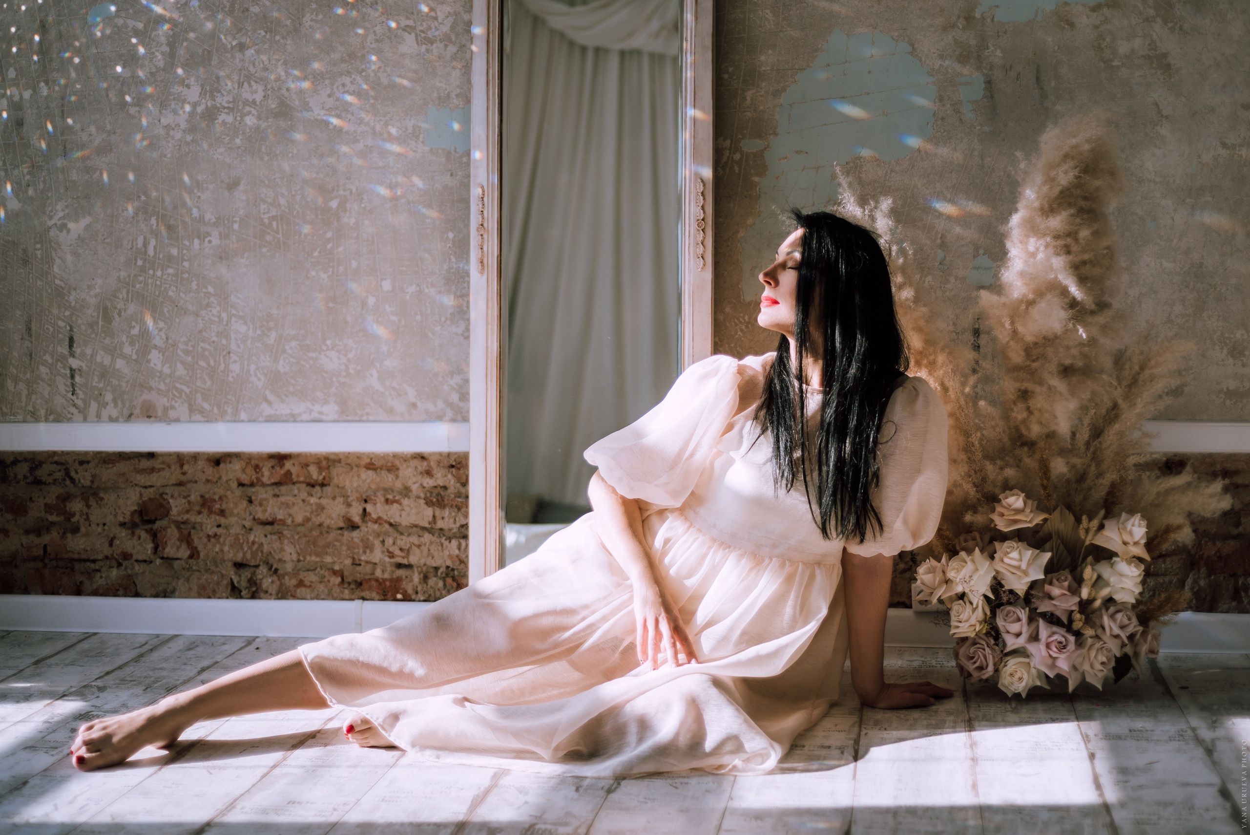 весенняя фотосессия в розом летящем платье