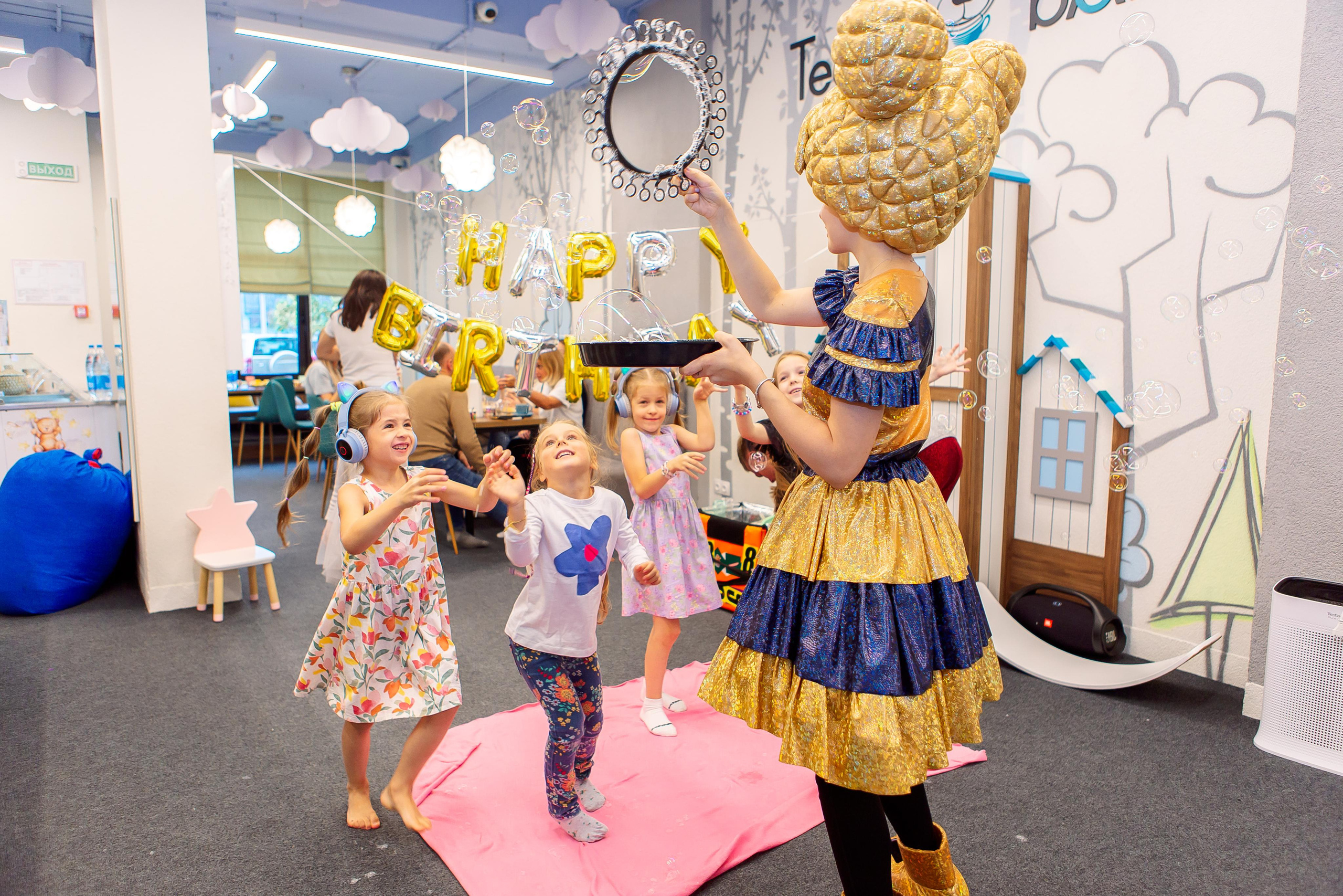 Софья и Кира. Семейный детский фотограф. Фотосессия в Минске