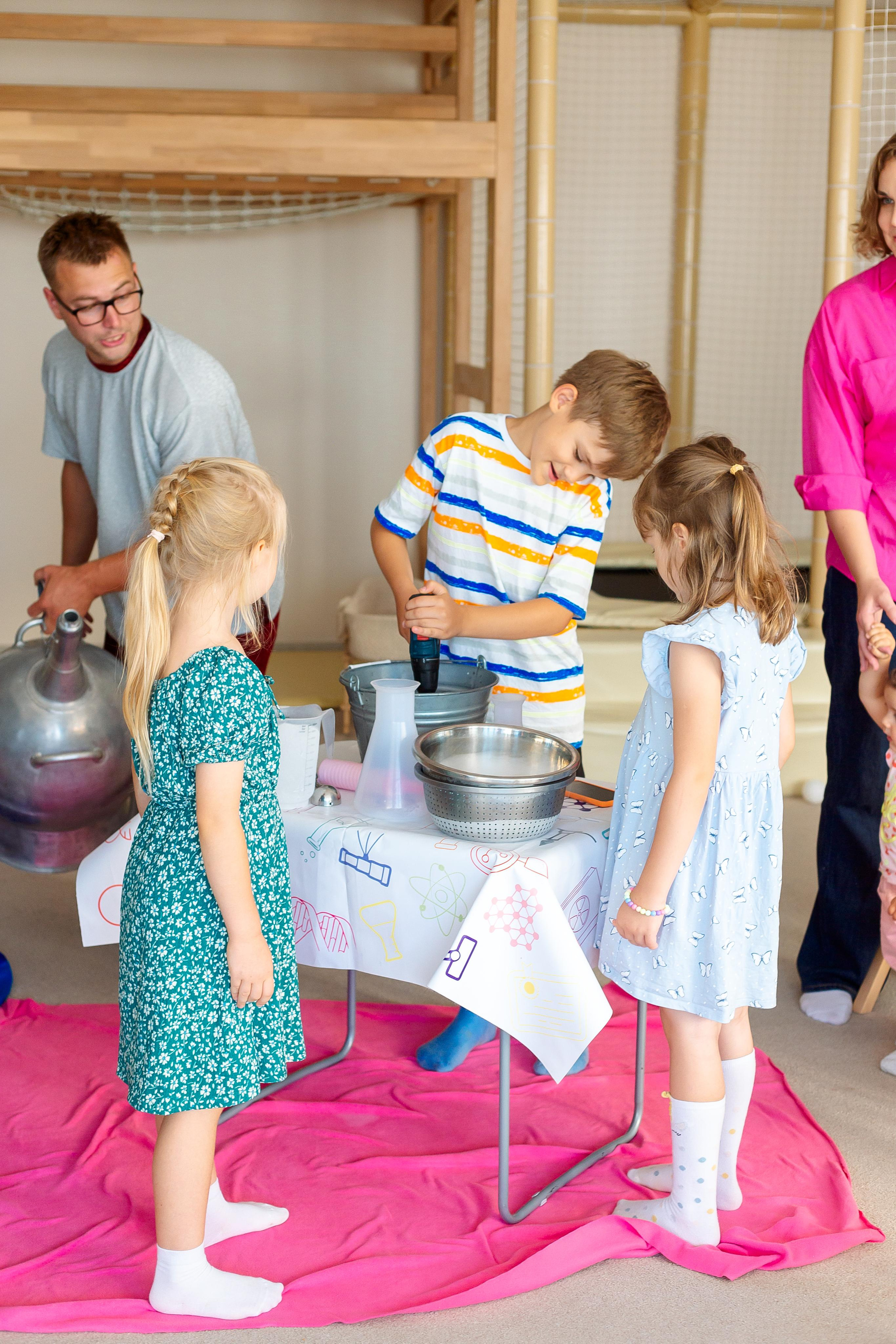 Нина в Пуговке. Семейный детский фотограф. Фотосессия в Минске