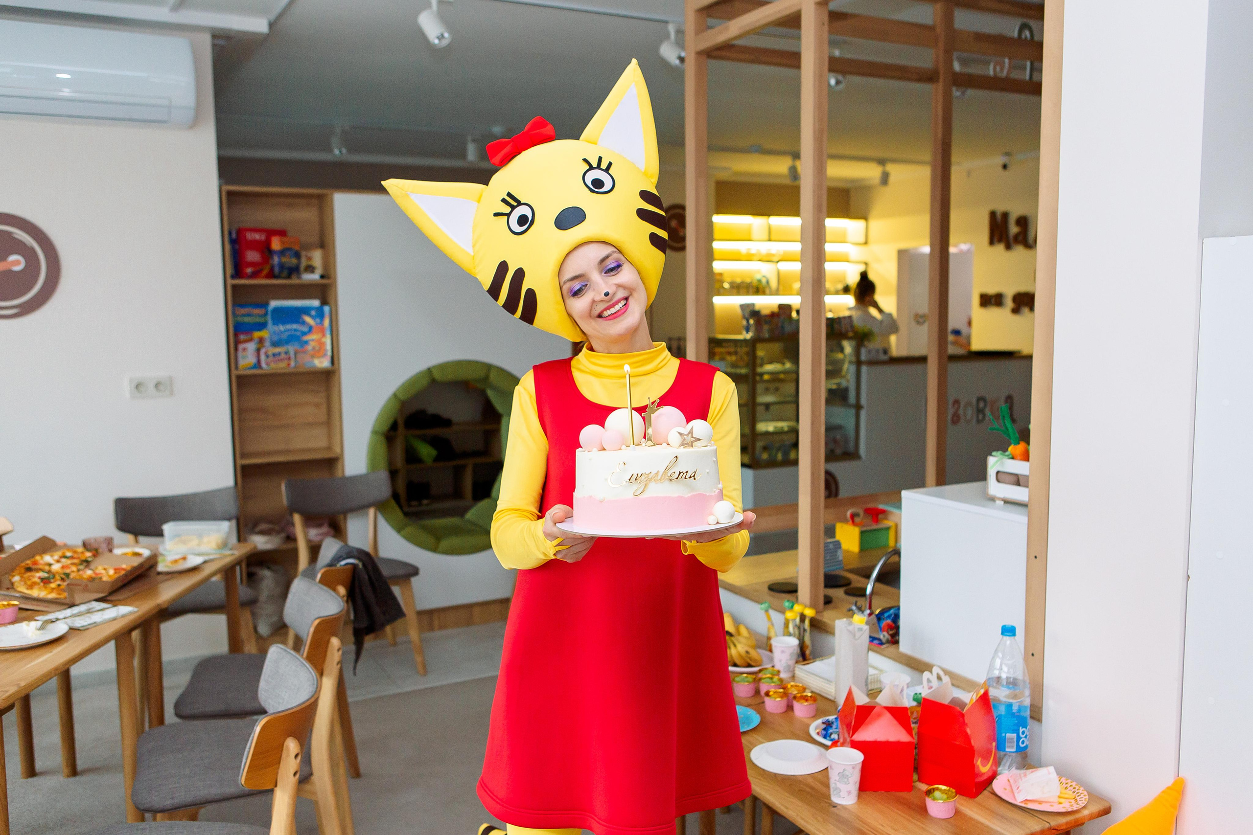 Лизе 1 годик в Пуговке. Семейный детский фотограф. Фотосессия в Минске