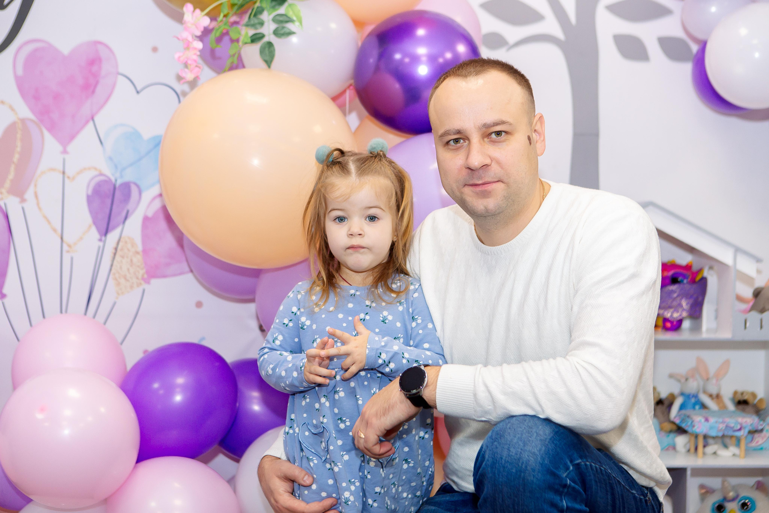 Иллария и Валерия в dana kids. Семейный детский фотограф. Фотосессия в Минске