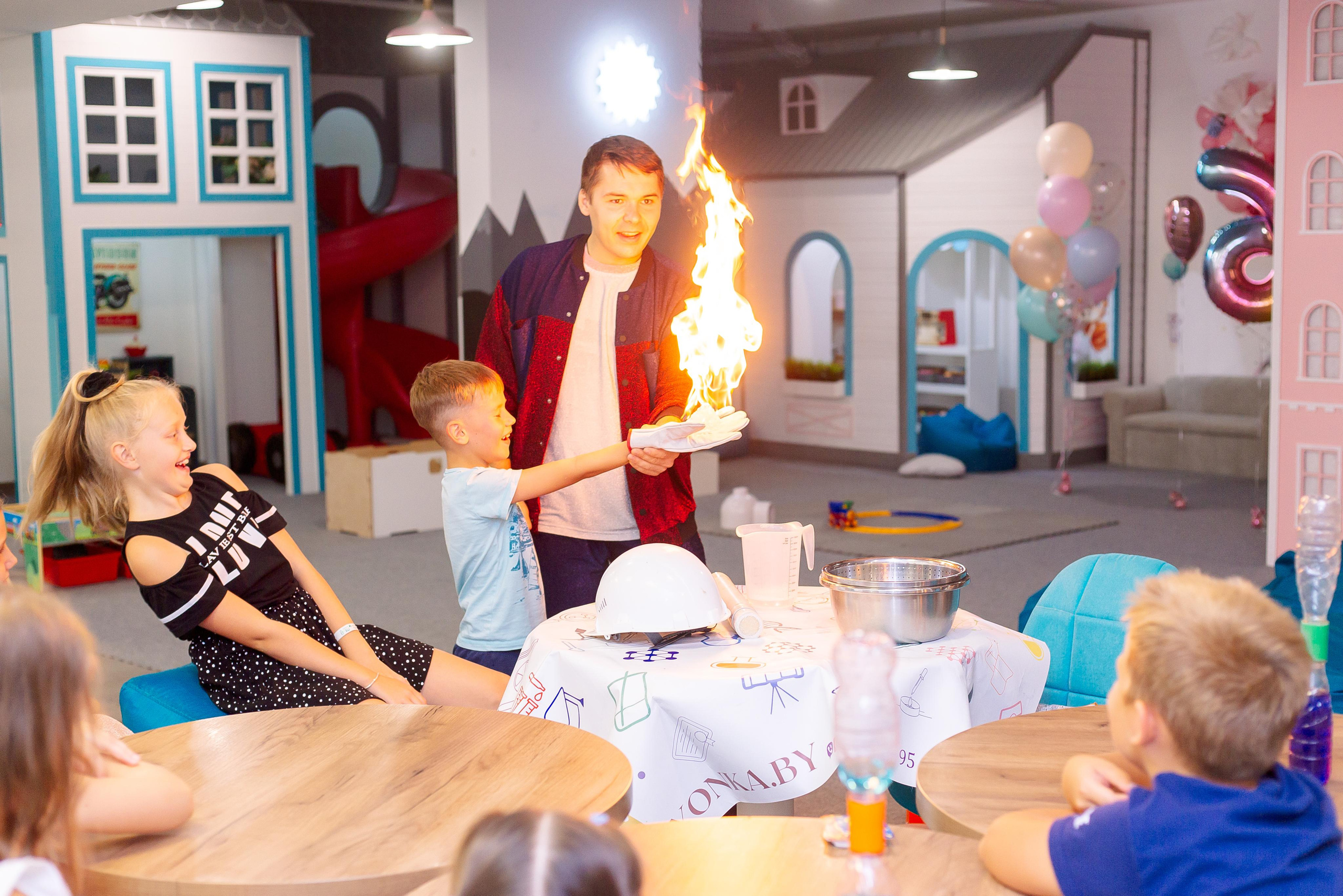 Даше 6 лет. Семейный детский фотограф. Фотосессия в Минске