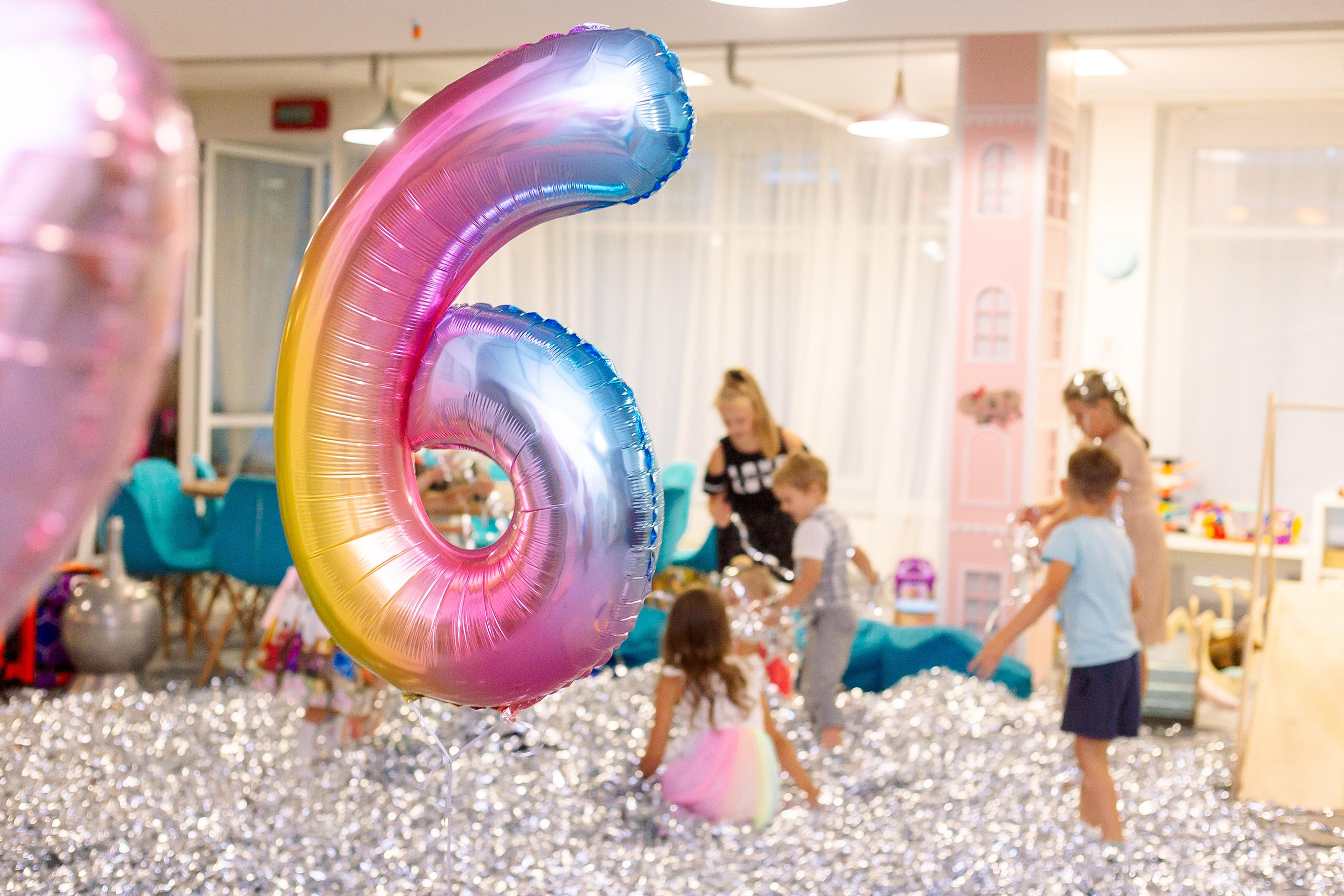 Даше 6 лет. Семейный детский фотограф. Фотосессия в Минске