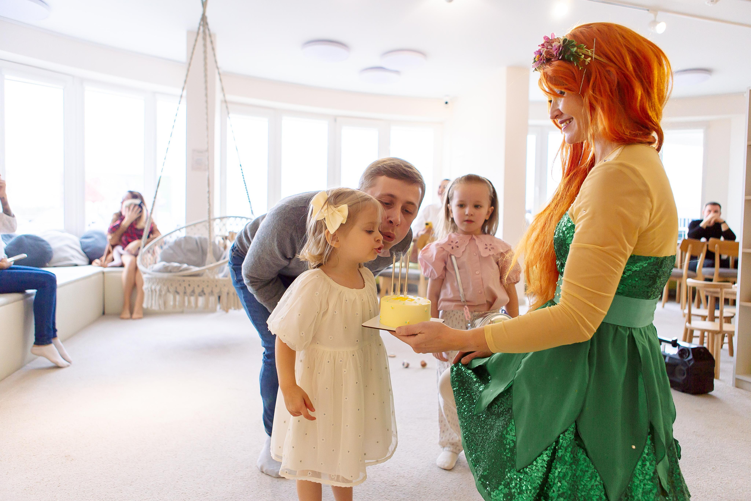 Катюше 3 годика в Пуговке. Семейный детский фотограф. Фотосессия в Минске