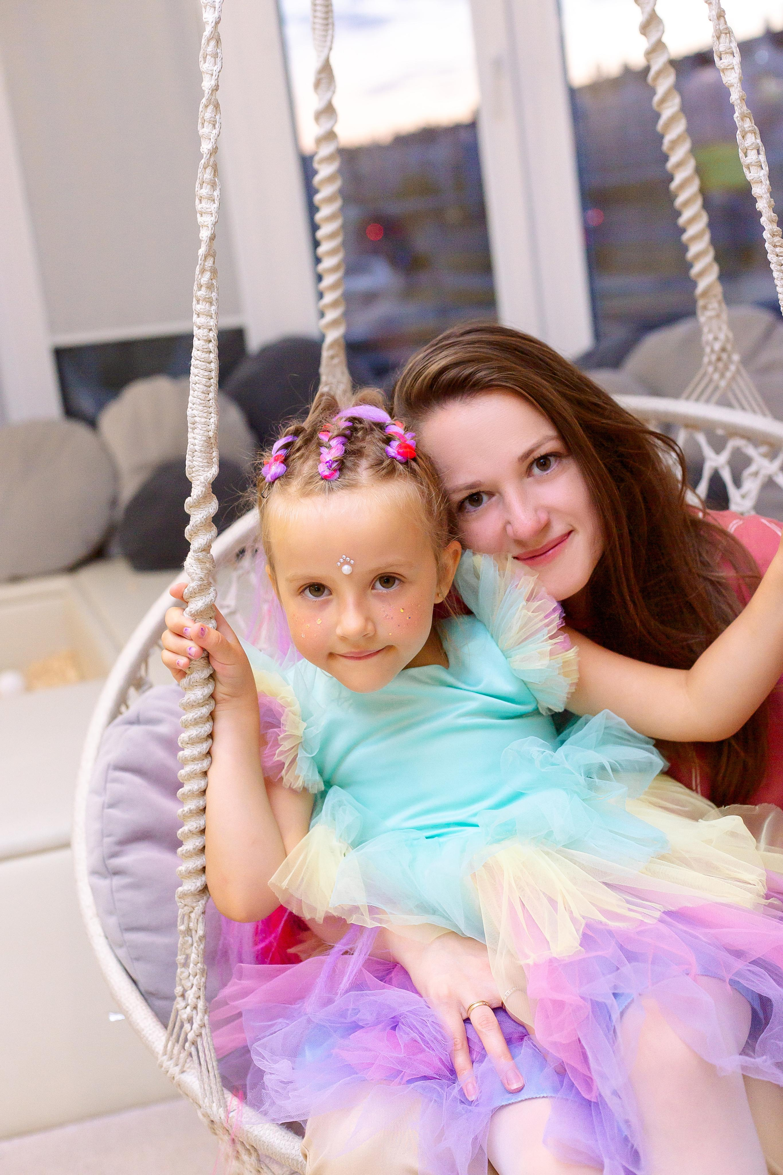 Вика в Пуговке. Семейный детский фотограф. Фотосессия в Минске