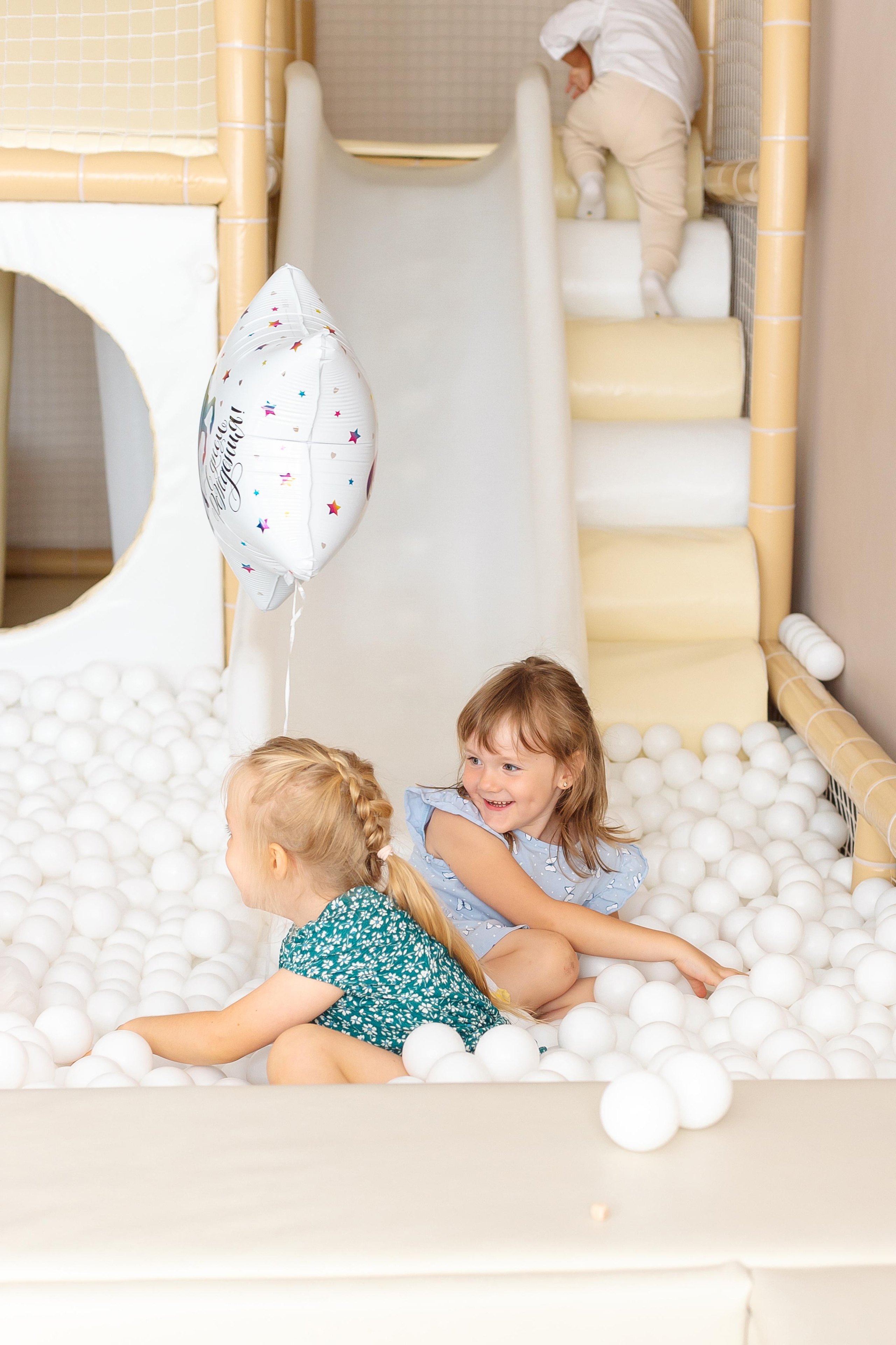 Нина в Пуговке. Семейный детский фотограф. Фотосессия в Минске