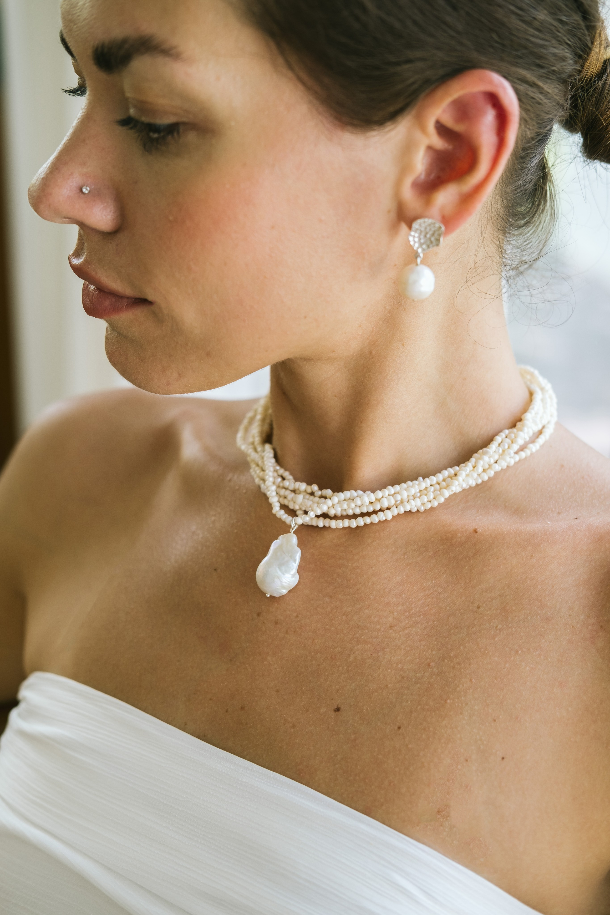 Украшение на модели. Фотограф на Бали|Свадьба на Бали