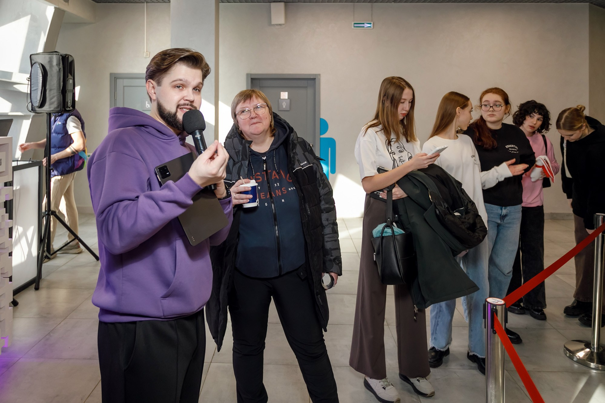 Автограф сессия Владислава Дикиджи (СПБ). Кристалл арена