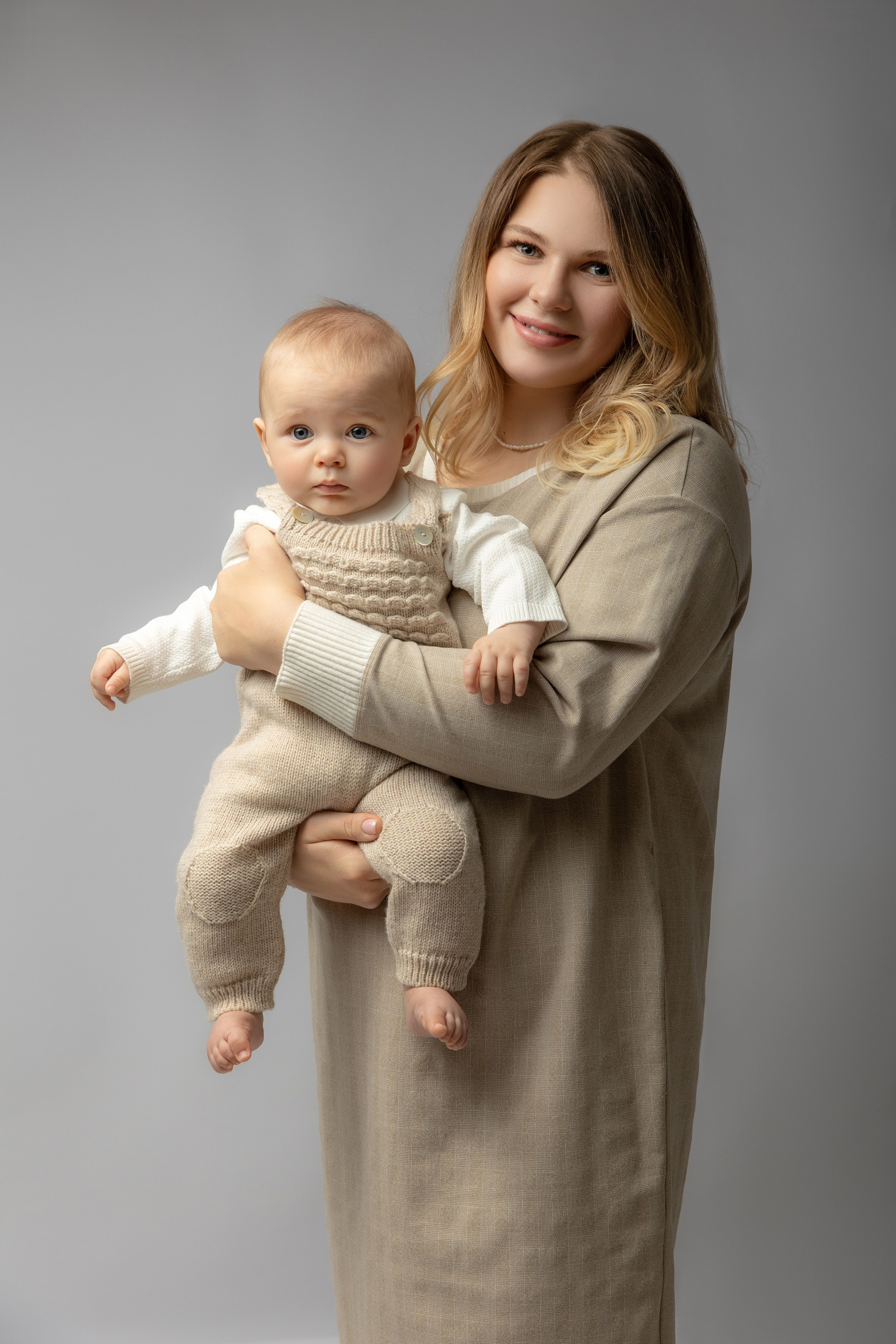Кадры с родителями. Фотограф новорожденных, семейный фотограф в Санкт-Петербурге