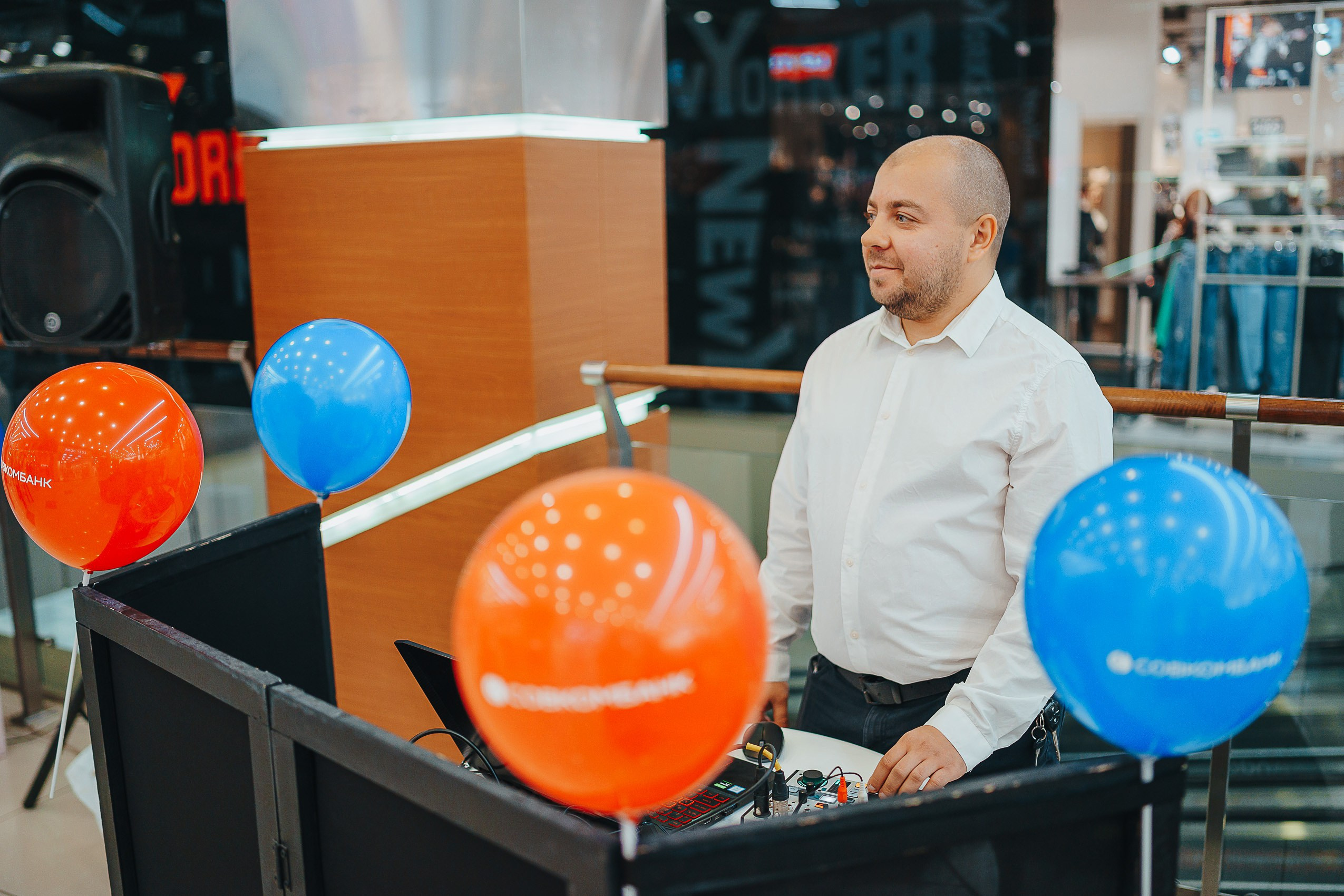 Совкомбанк Халва промо. Репортажный (Event) фотограф в Барнауле | Даниил Маркин | Качество и вайб