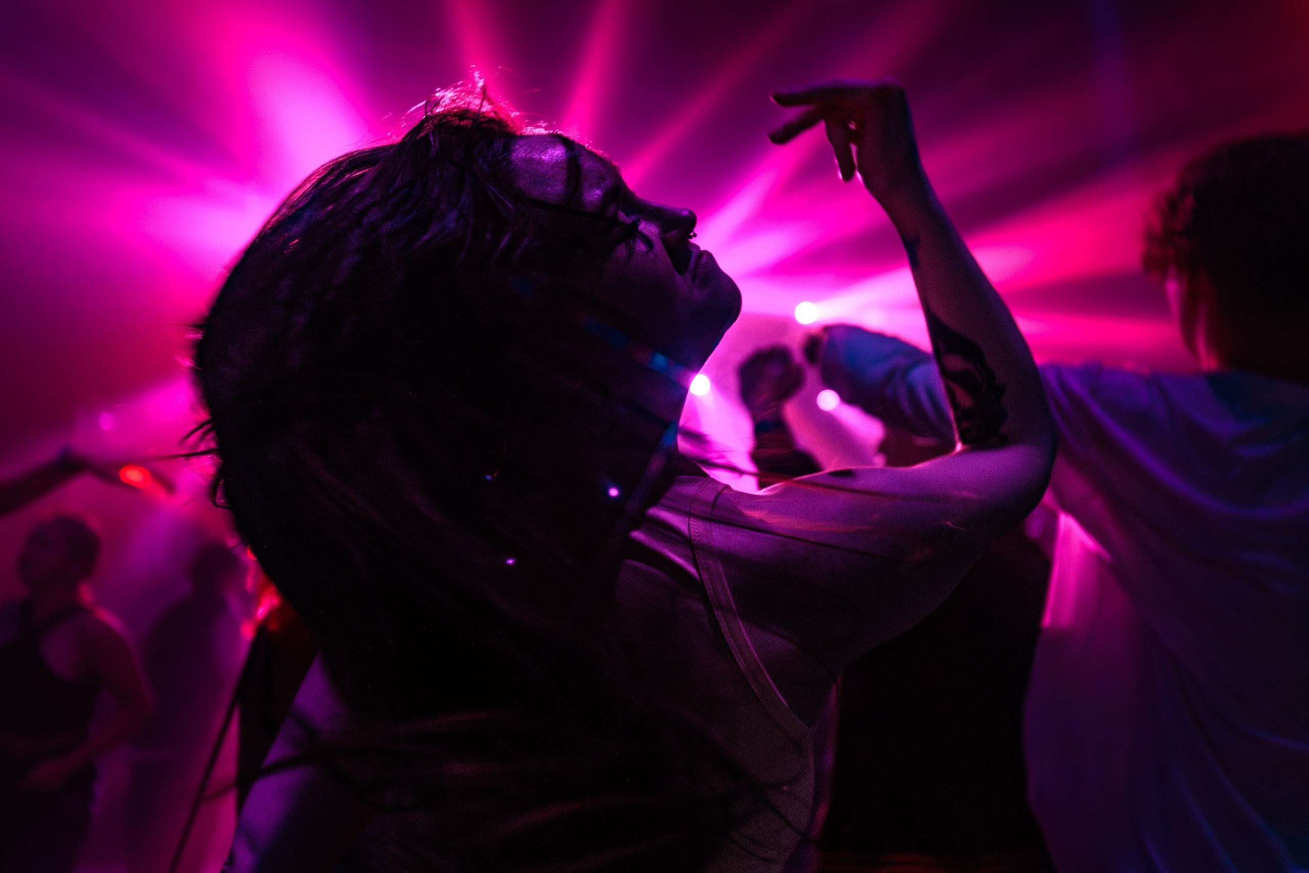 15.08.25 Bratz Rave. Репортажный фотограф Екатеринбург | Яркий, качественный репортаж | Концерты, клубы, репортаж, праздники, корпоративы