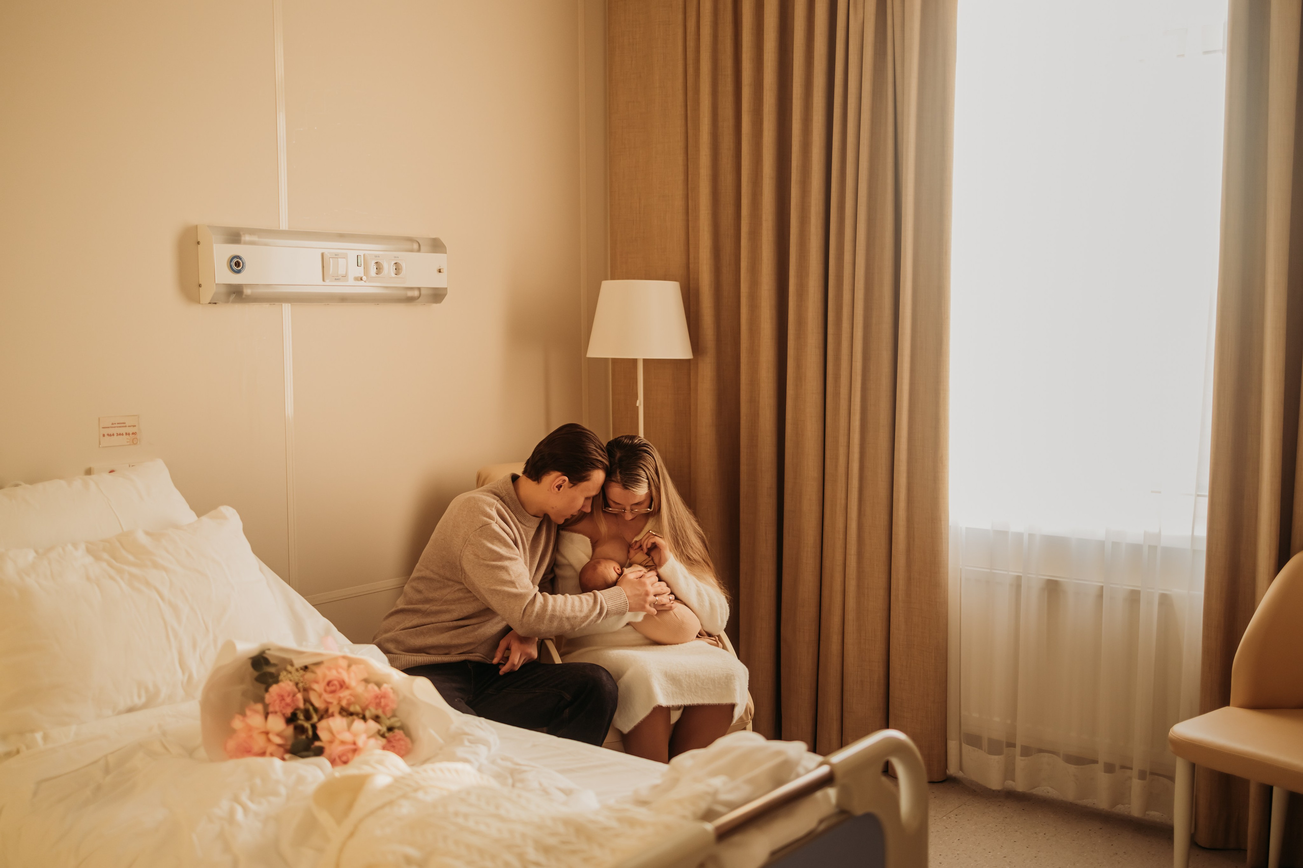 Выписка из родильного дома. Фотограф родов выписка новорожденных Санкт-Петербург