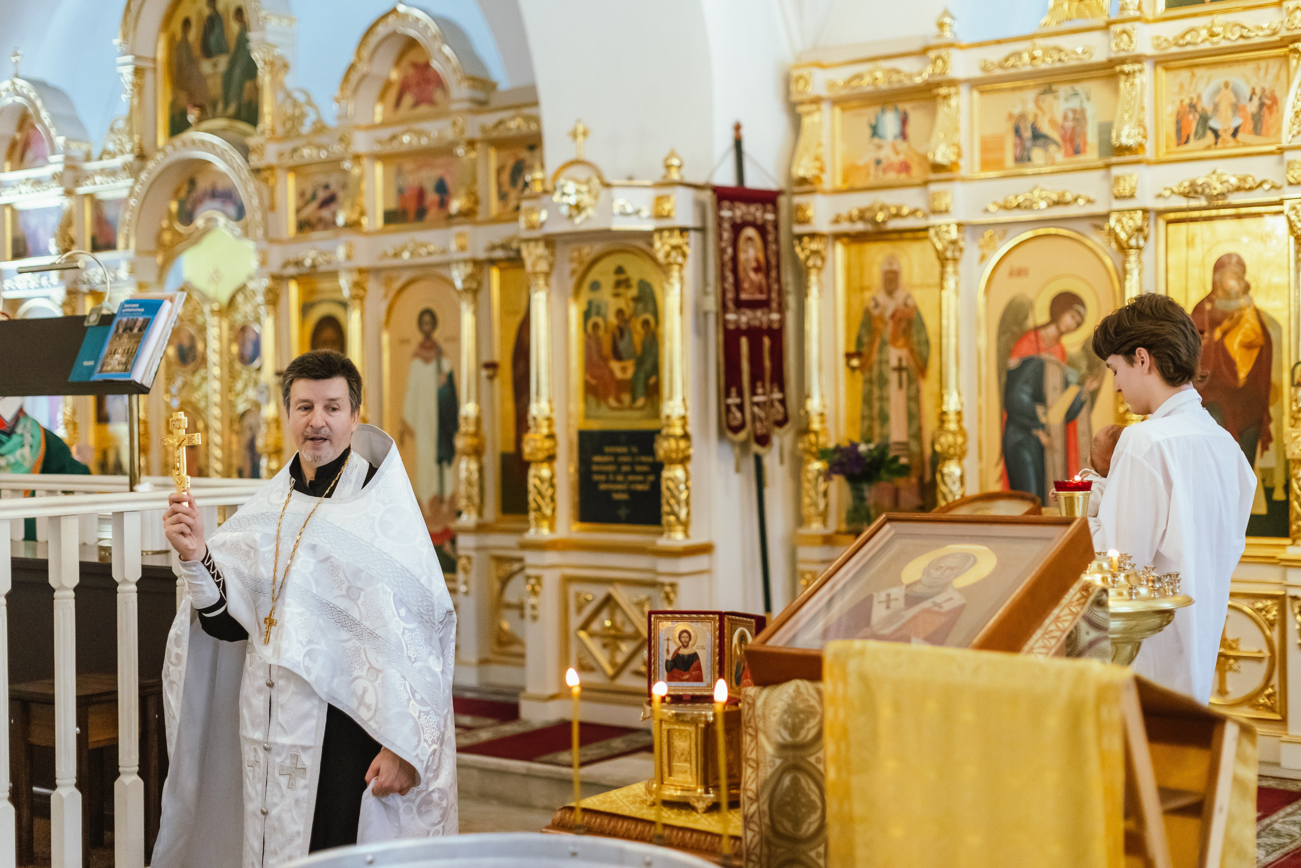 Фотосъемка крещения. Фото и видео Москва, Московский. Свадебный фотограф, видеограф, фотосессии, видеосъемка