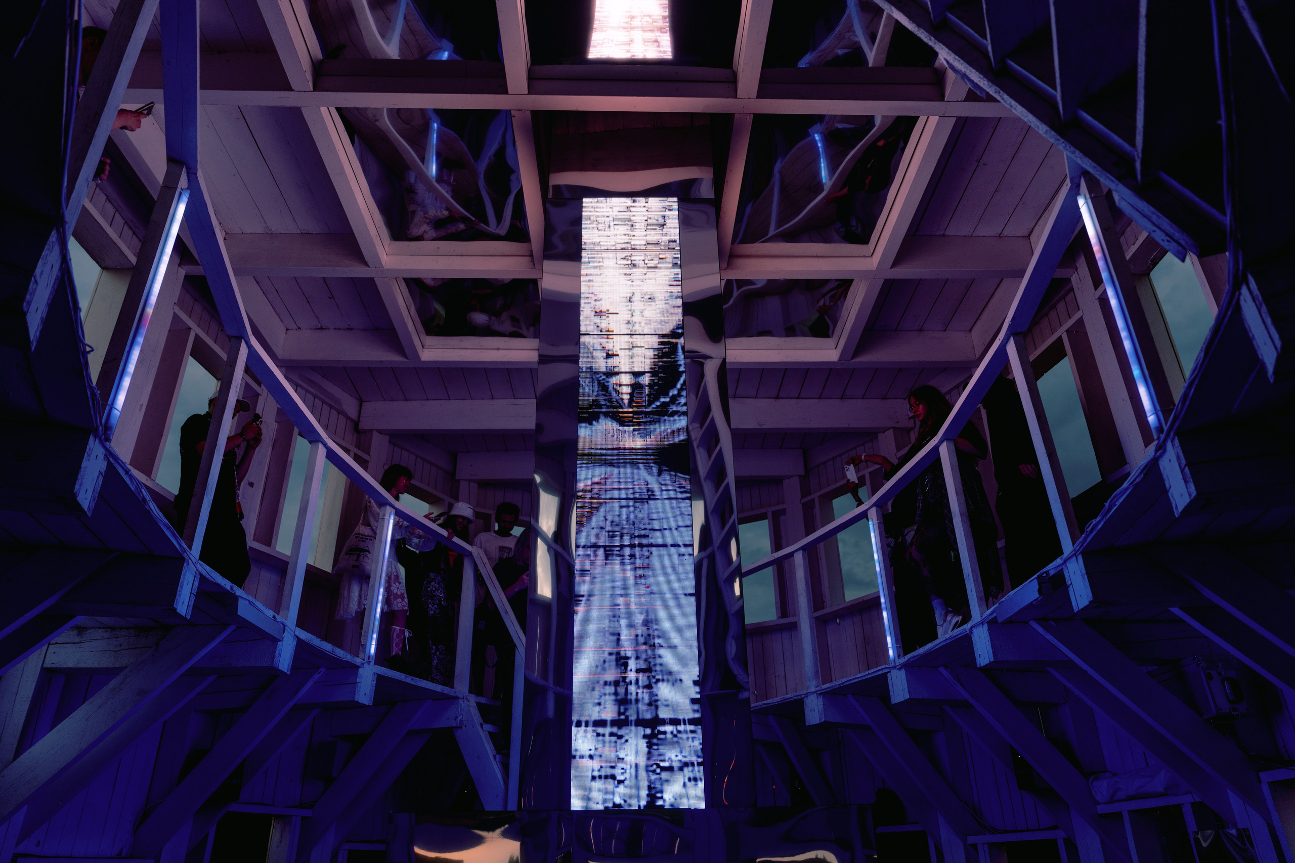 Signal 2024. @tomrus: Рустам Шагиморданов — фотограф