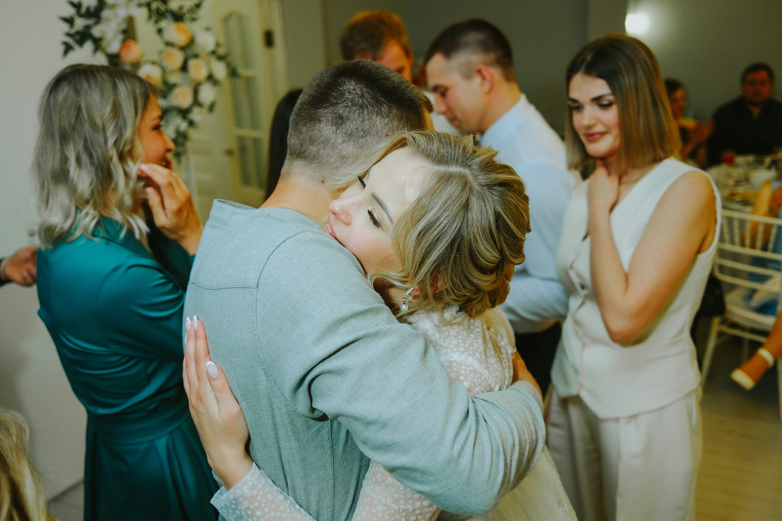 Михаил и Олеся. Свадебный и репортажной фотограф Денис Ожигин в Краснодаре и Краснодарском крае