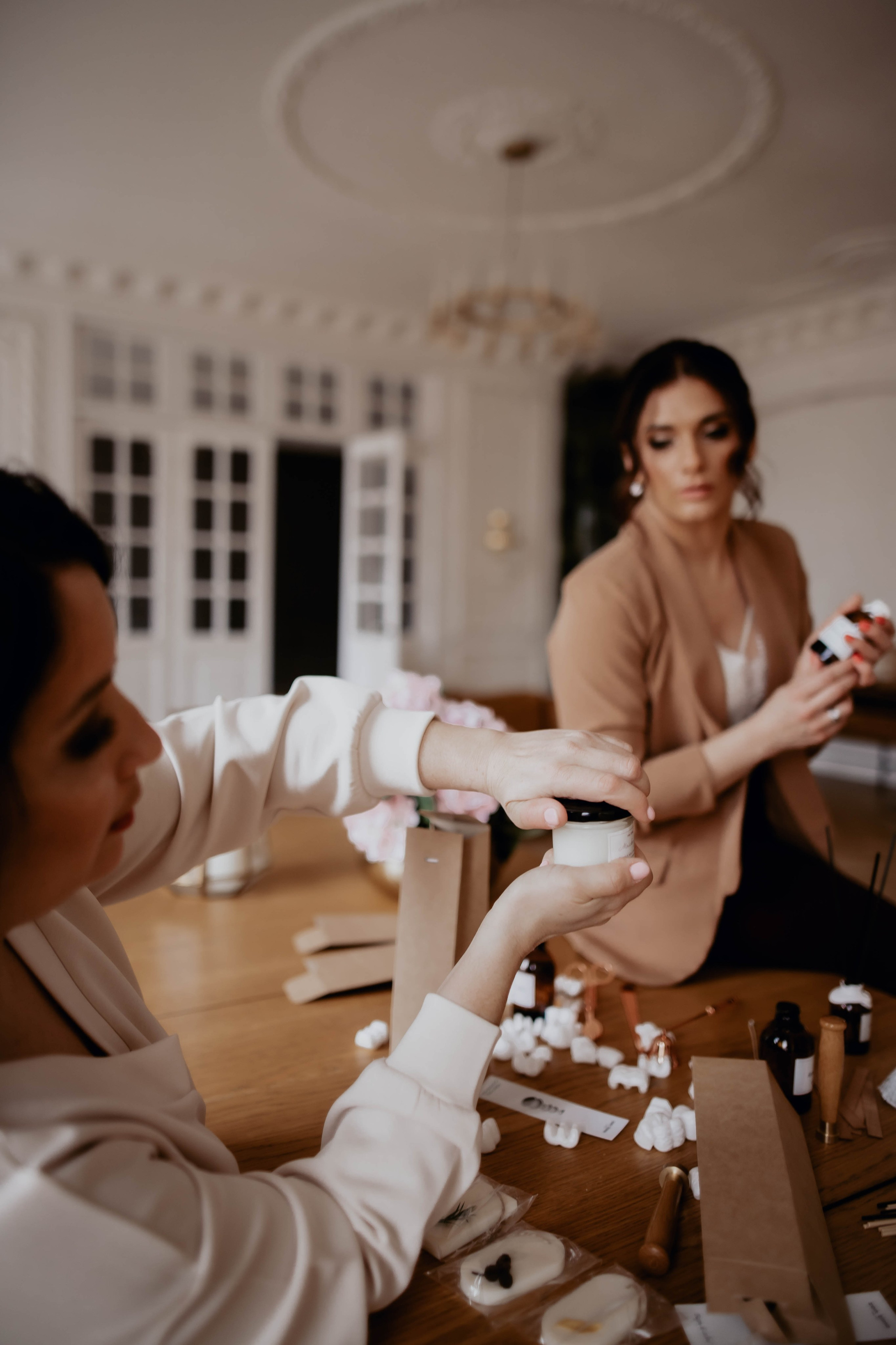 Ирина и Неля: бизнесвумен арома продукции. Фотограф Veronika Potaseva