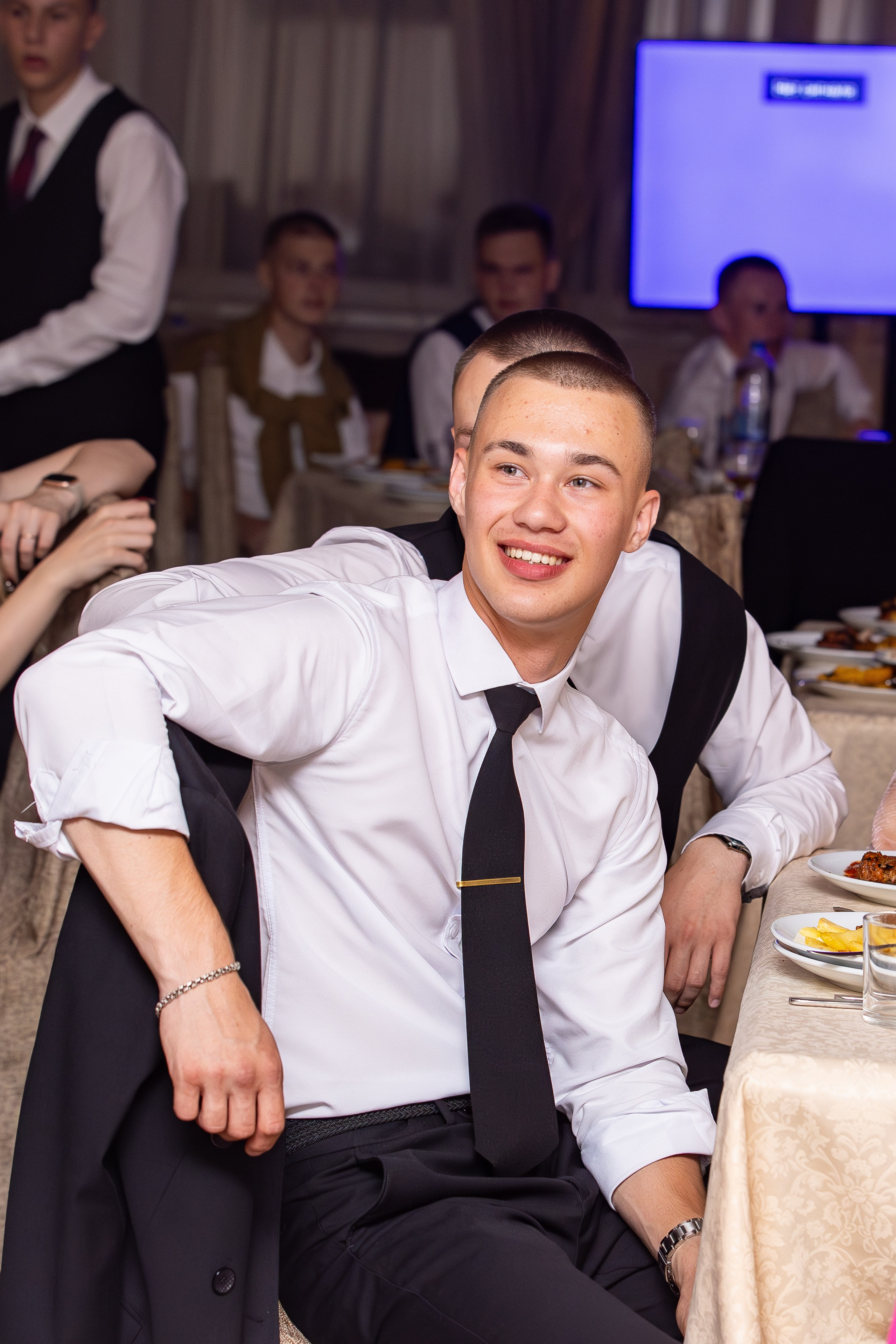 Фото и видео на выпускной в школе и детском саду. Свадебный, семейный видеограф и фотограф в Екатеринбурге Николай Рыков