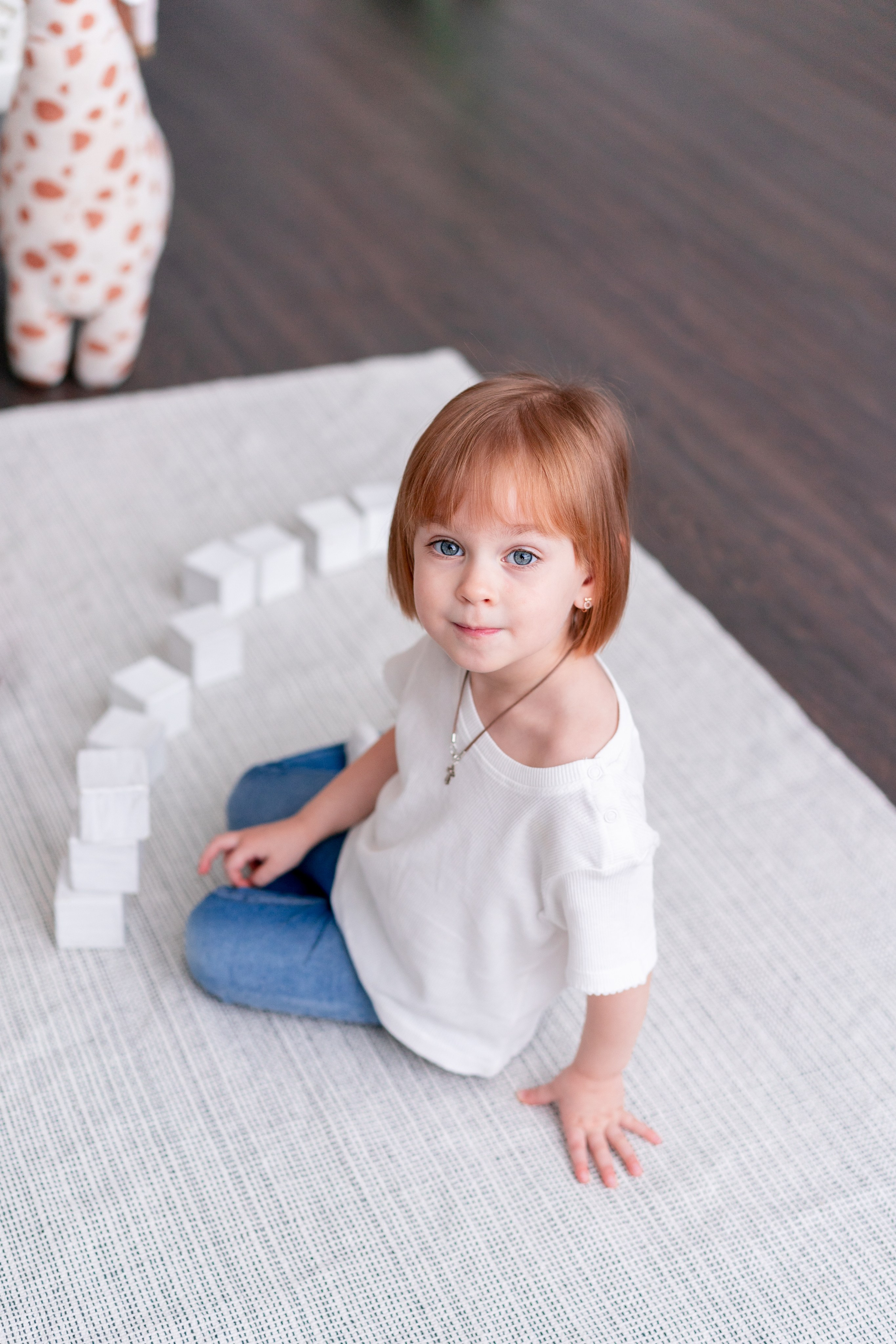 С Днём Рождения ребенка, портрет. Детская, семейная фотостудия в Санкт-Петербурге