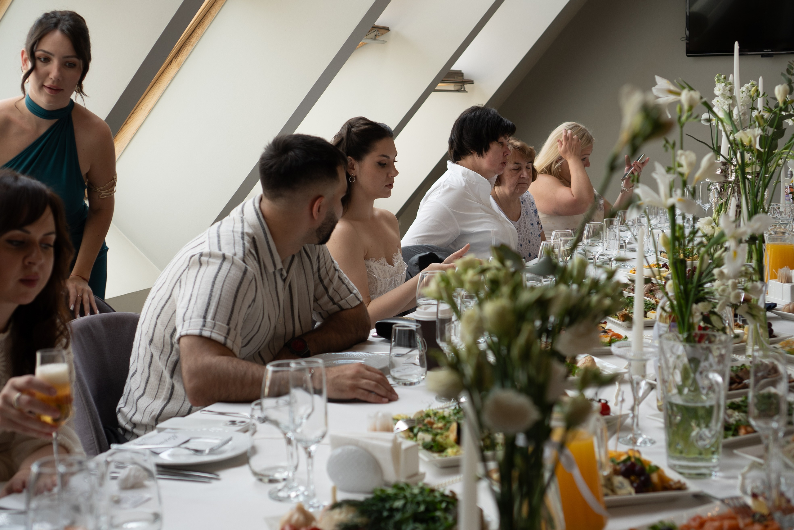 СВАДЕБНЫЙ БАНКЕТ НА ВЛАДИМИРСКОЙ В САНКТ-ПЕТЕРБУРГЕ (КАМЕРНАЯ СВАДЬБА). Профессиональный фотограф, Санкт-Петербург — Виктория Богомолова
