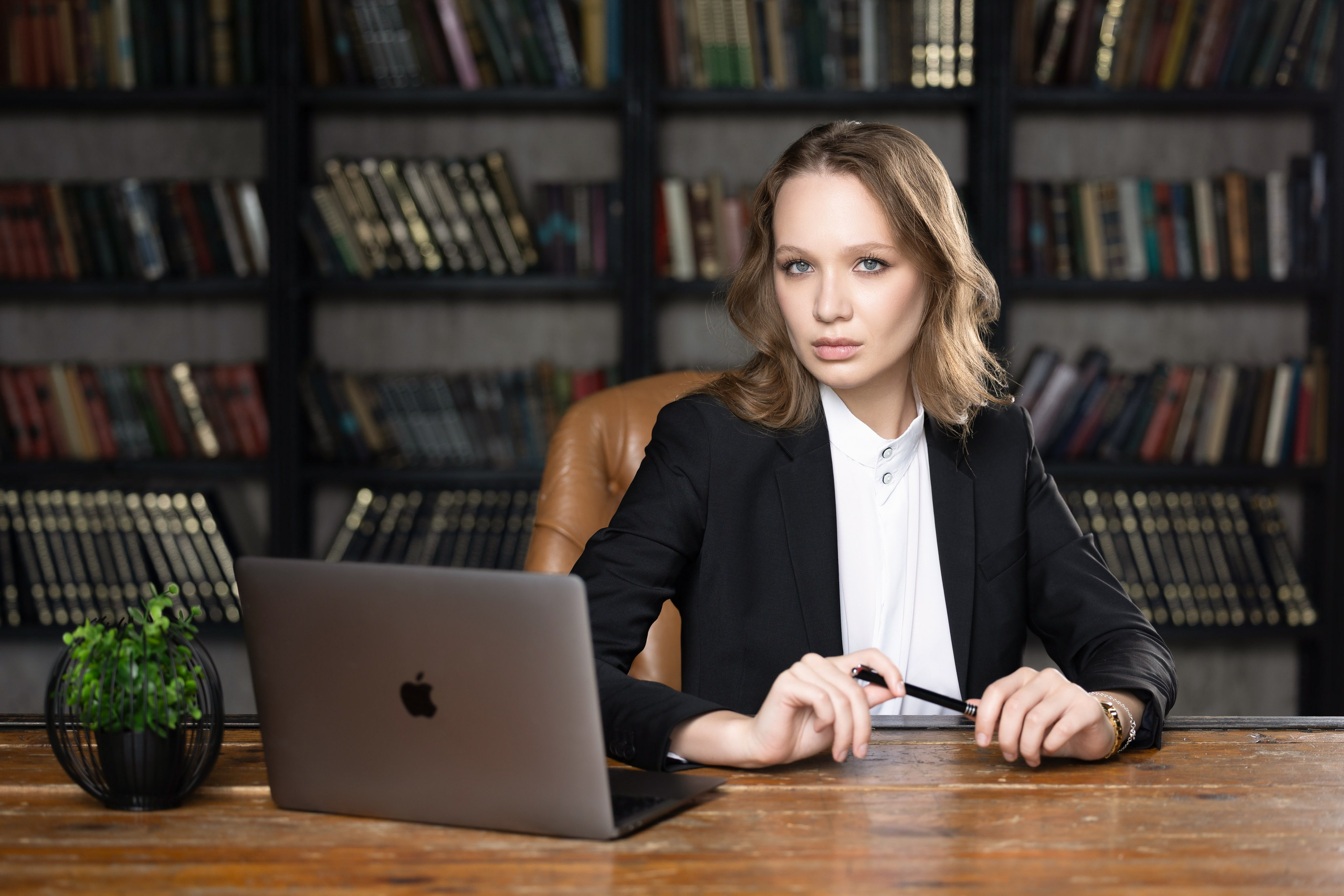 Мужской и женский бизнес-портреты в Москве недорого