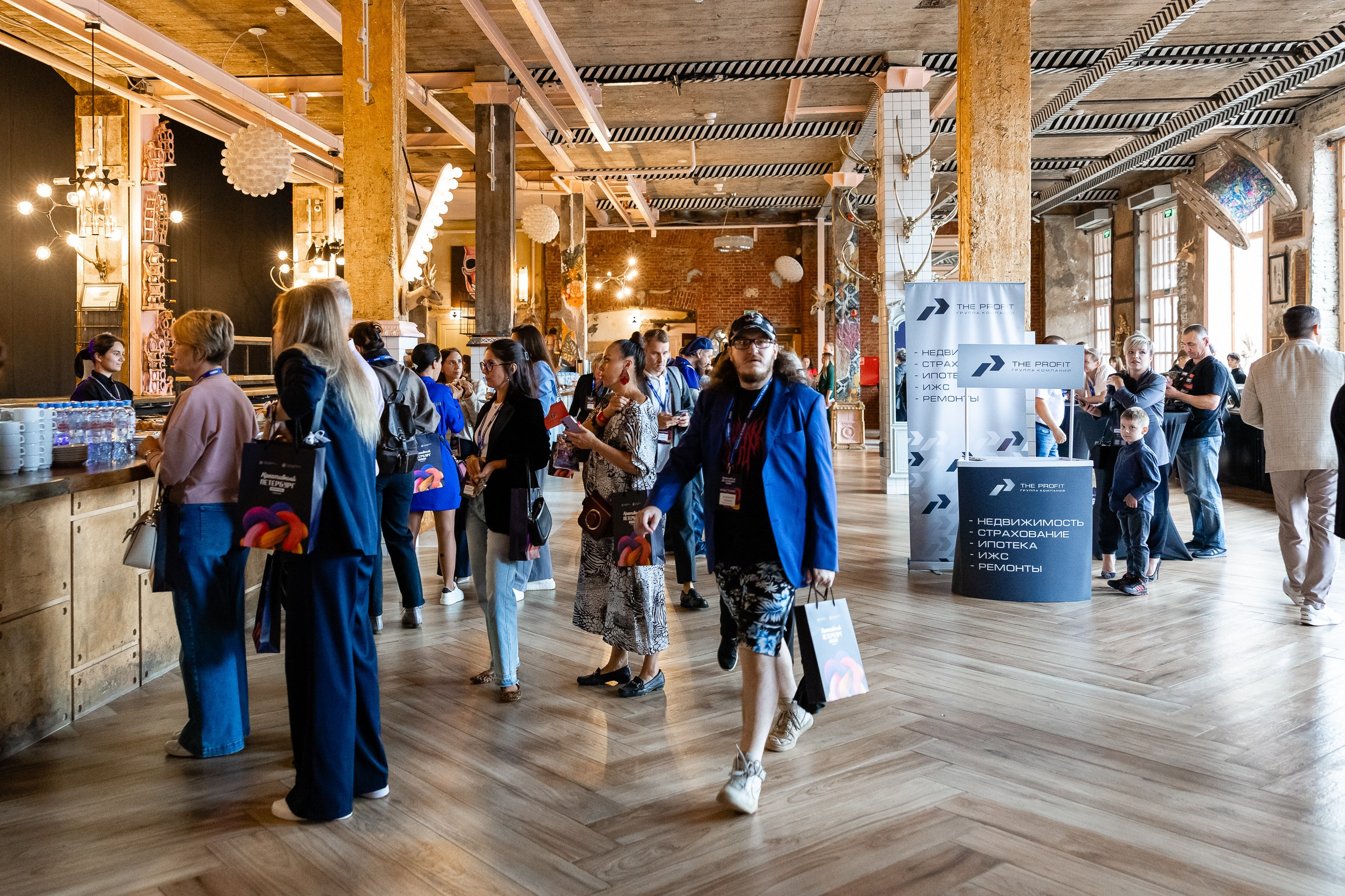 Форум «Креативный Петербург». Фотограф в Санкт-Петербурге — Сергей Петров