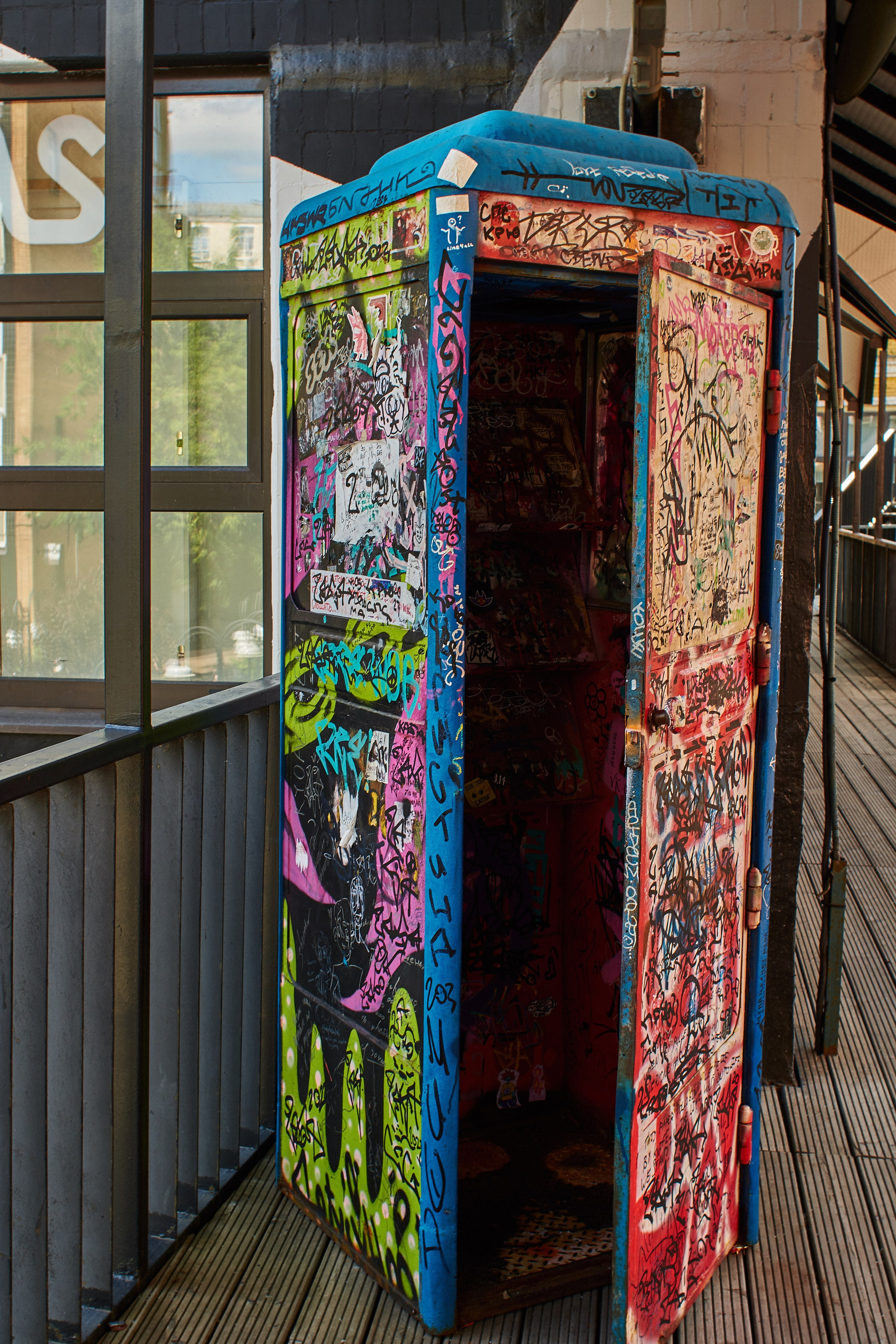 телефонная будка Art Play