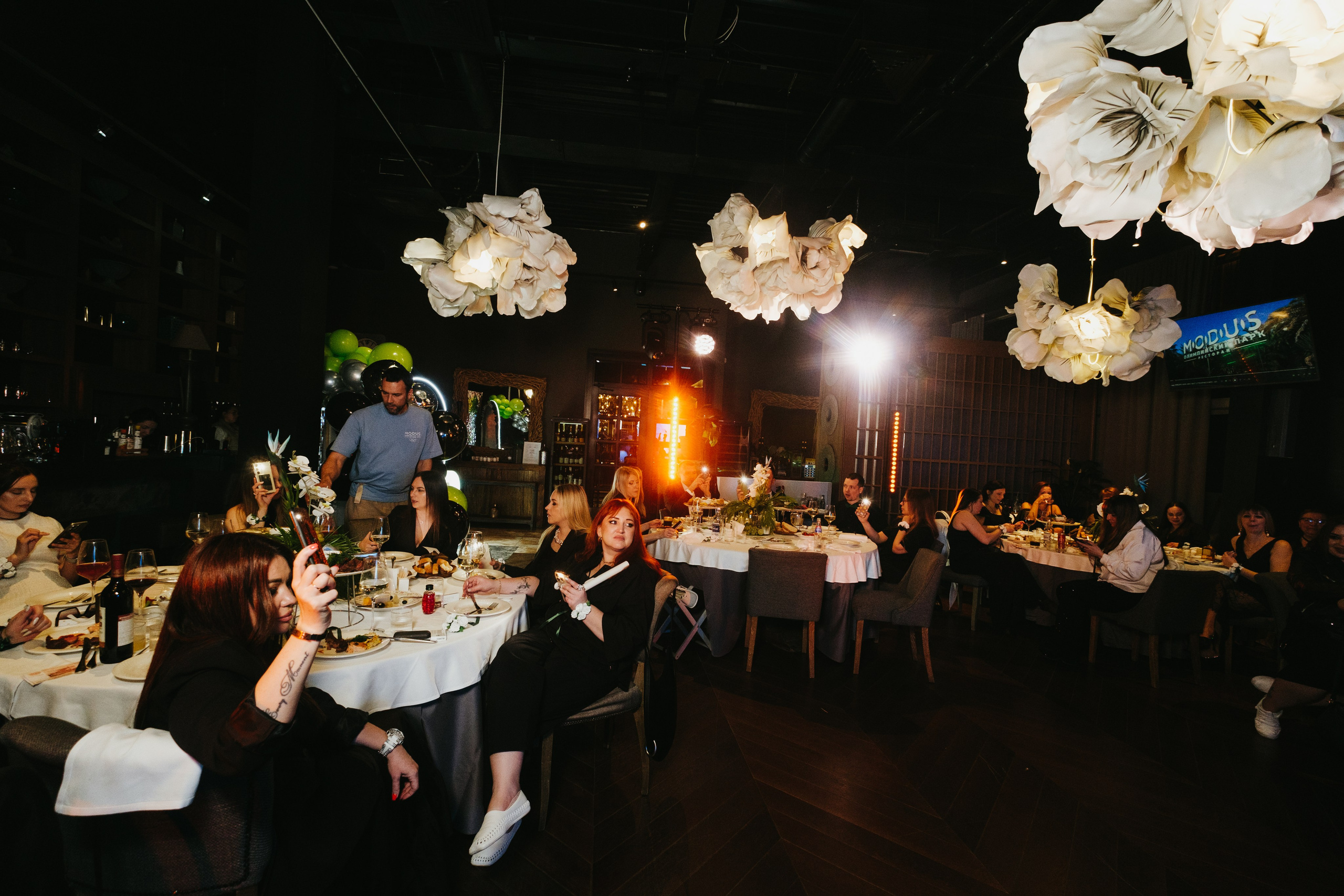 Корпоратив в Сириусу (Адлер) 10 лет компании. Свадебный фотограф Денис Ожигин в Краснодаре и крае. Эмоциональная и стильная съемка вашего дня