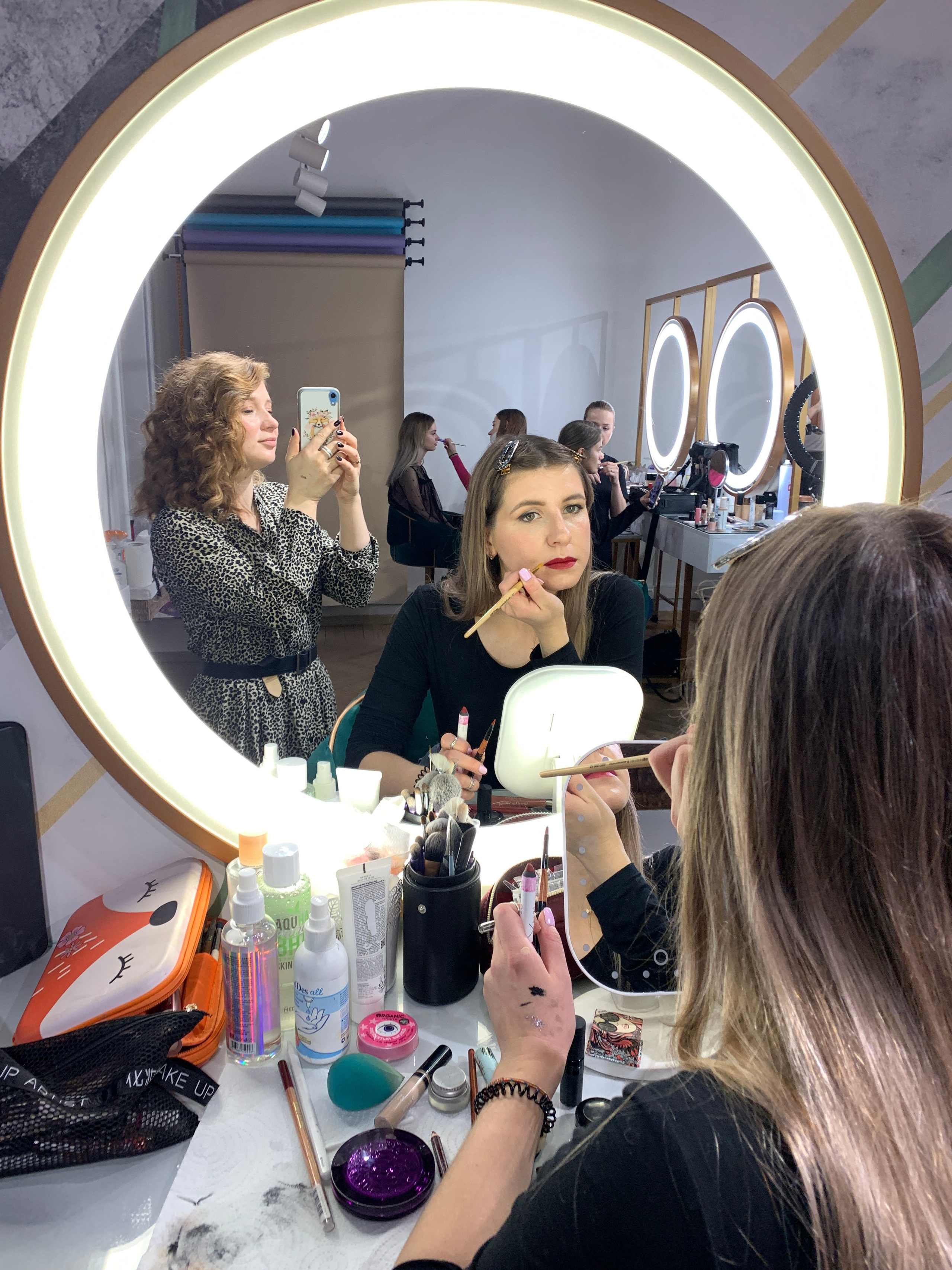 Сам себе визажист. Dariana Fox — визажист, фотограф, преподаватель